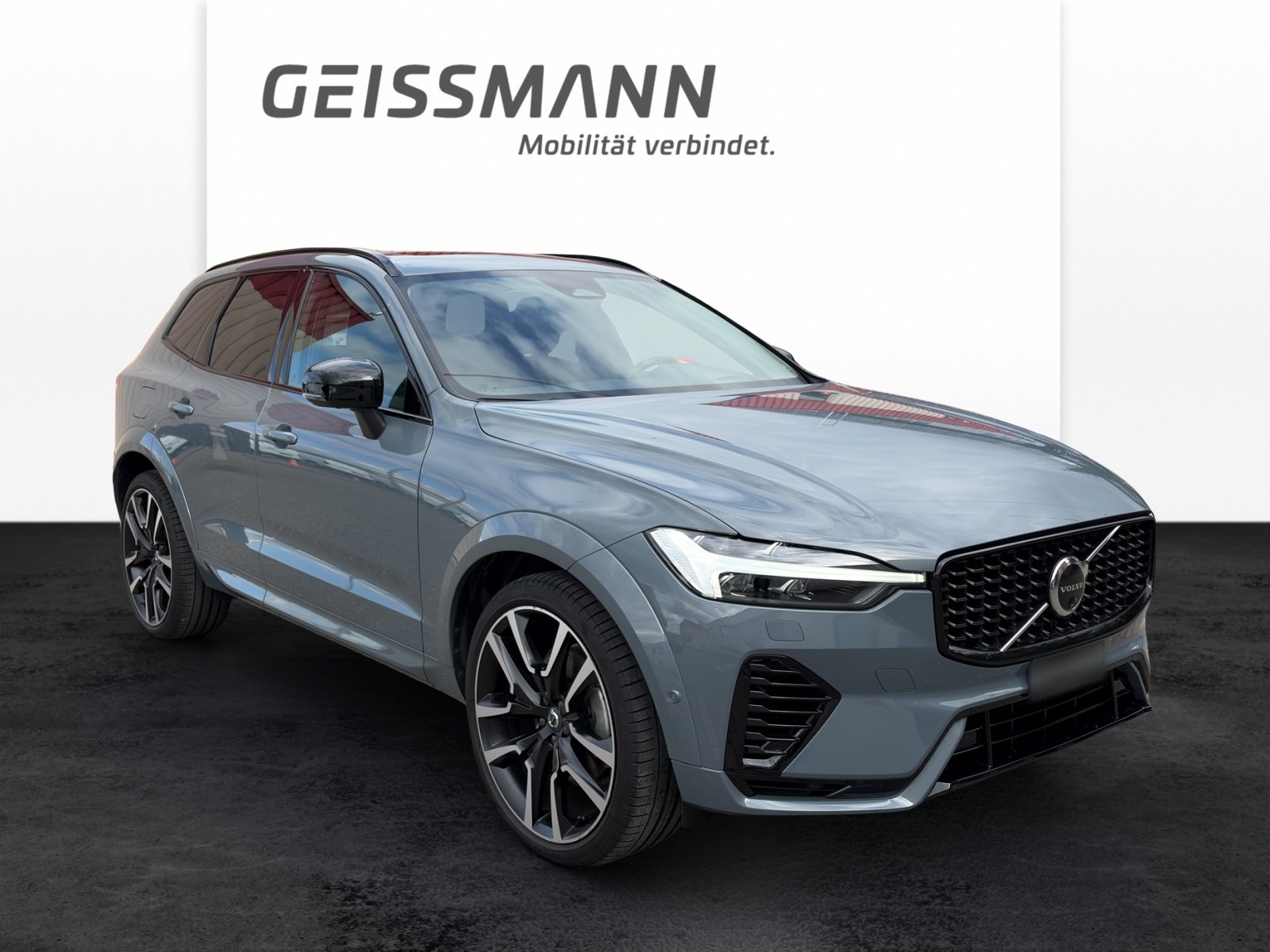 VOLVO XC60 2.0 T8 TE Ultimate Dark eAWD, Plug-in-Hybrid Petrol/Electric, Second hand / Used, Automatic - 2