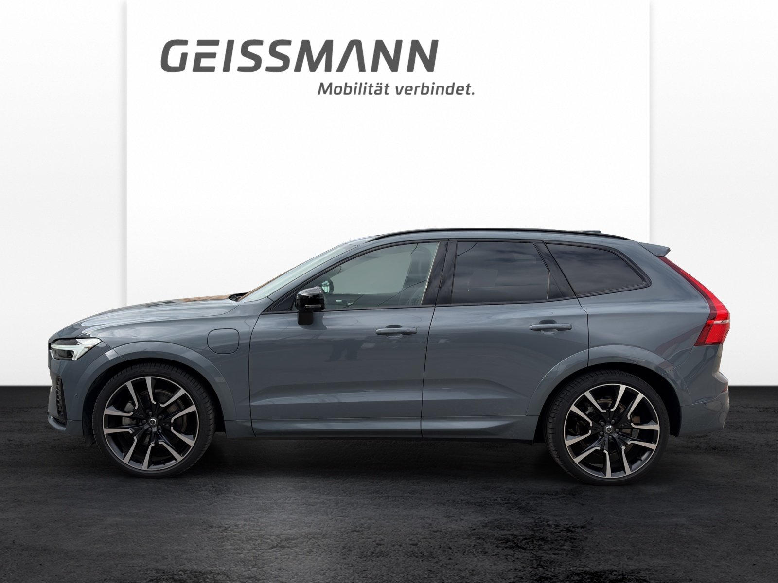 VOLVO XC60 2.0 T8 TE Ultimate Dark eAWD, Plug-in-Hybrid Petrol/Electric, Second hand / Used, Automatic - 5