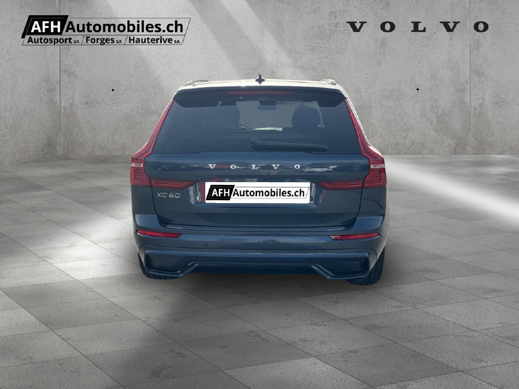 VOLVO XC60 2.0 B5 MH R-Design AWD, Hybride Léger Essence/Électricité, Occasion / Utilisé, Automatique - 4