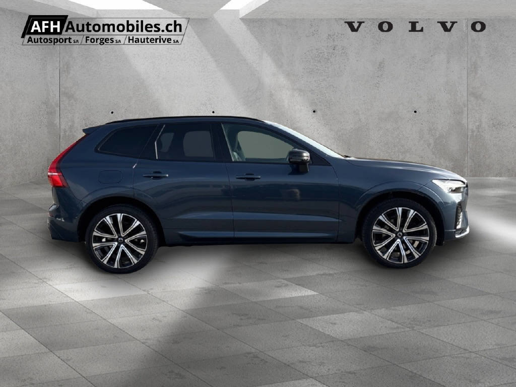 VOLVO XC60 2.0 B5 MH R-Design AWD, Hybride Léger Essence/Électricité, Occasion / Utilisé, Automatique - 6