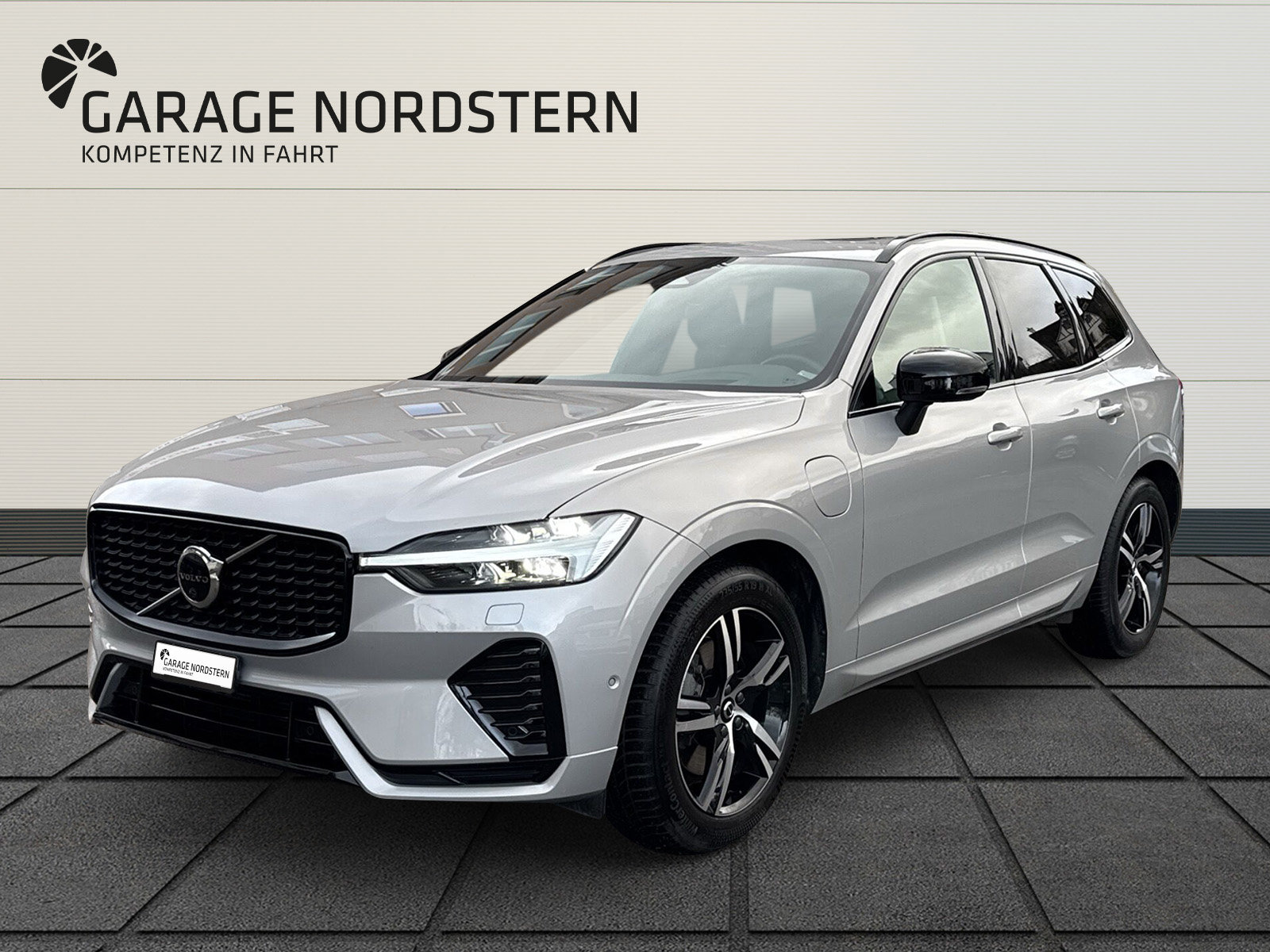 VOLVO XC60 2.0 T6 TE R-Design eAWD
