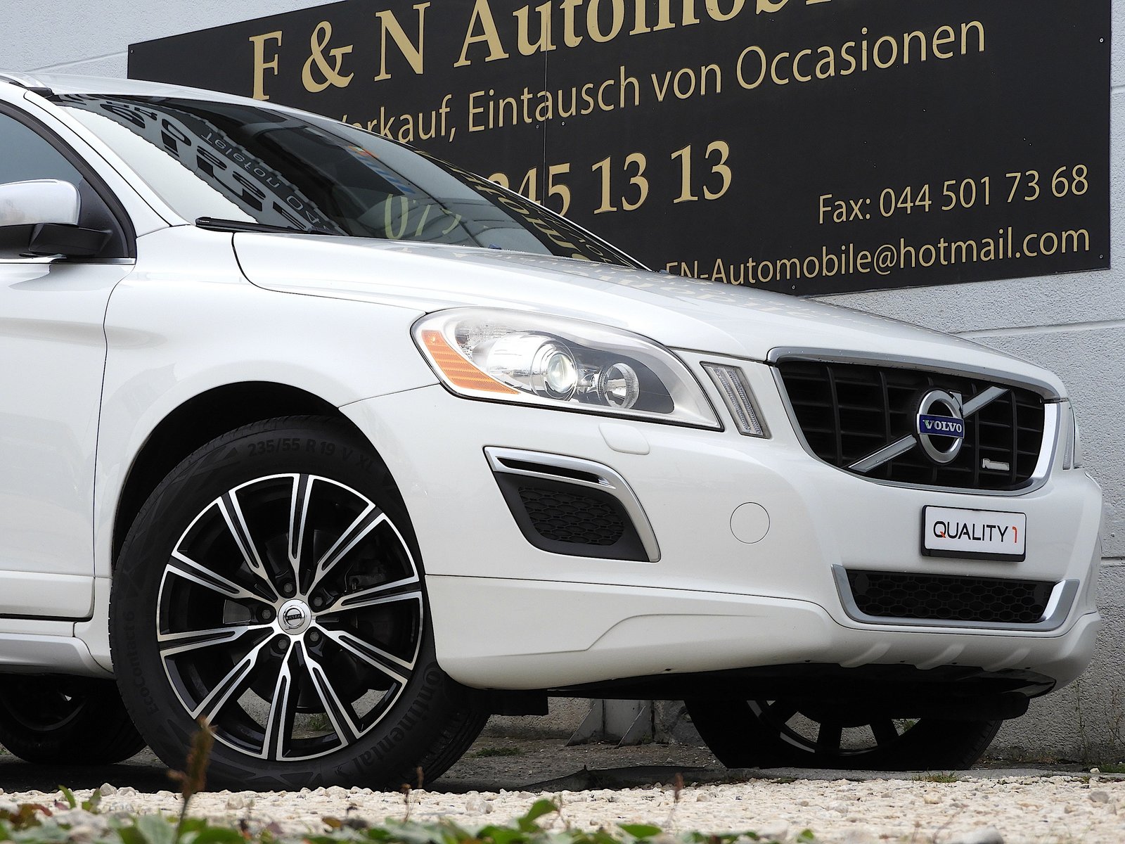 VOLVO XC60 D4 R-Design I MFK 03.2026 I ZR + WP erneuert I Ga, Diesel, Occasion / Gebraucht, Automatik - 4
