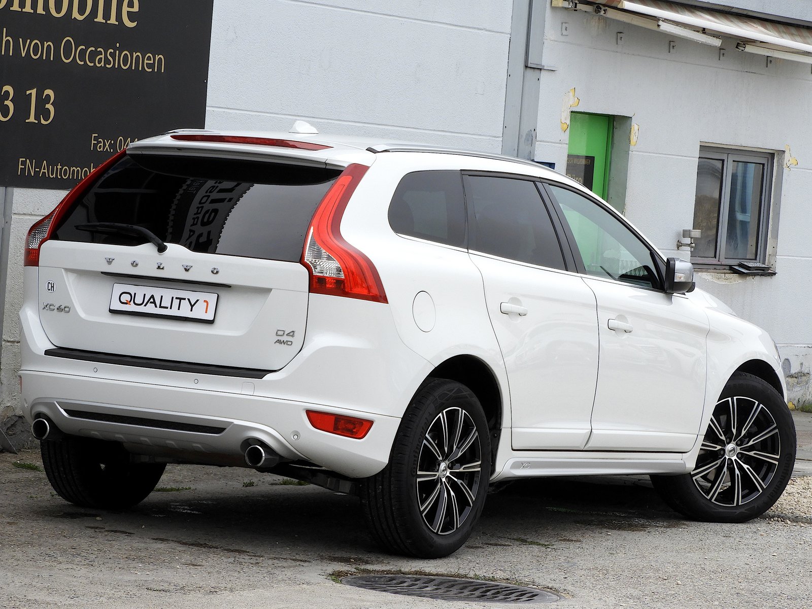 VOLVO XC60 D4 R-Design I MFK 03.2026 I ZR + WP erneuert I Ga, Diesel, Occasion / Gebraucht, Automatik - 6