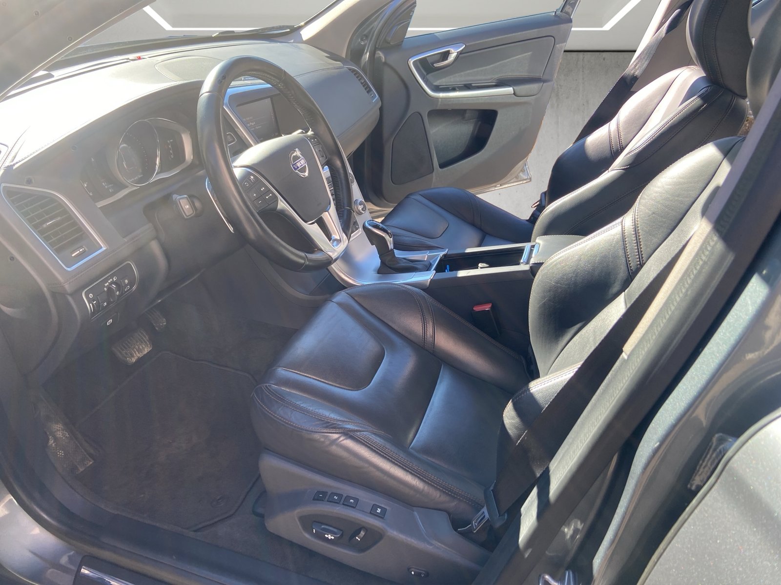 VOLVO XC60 D5 AWD Executive Plus Geartronic, Diesel, Occasioni / Usate, Automatico - 7