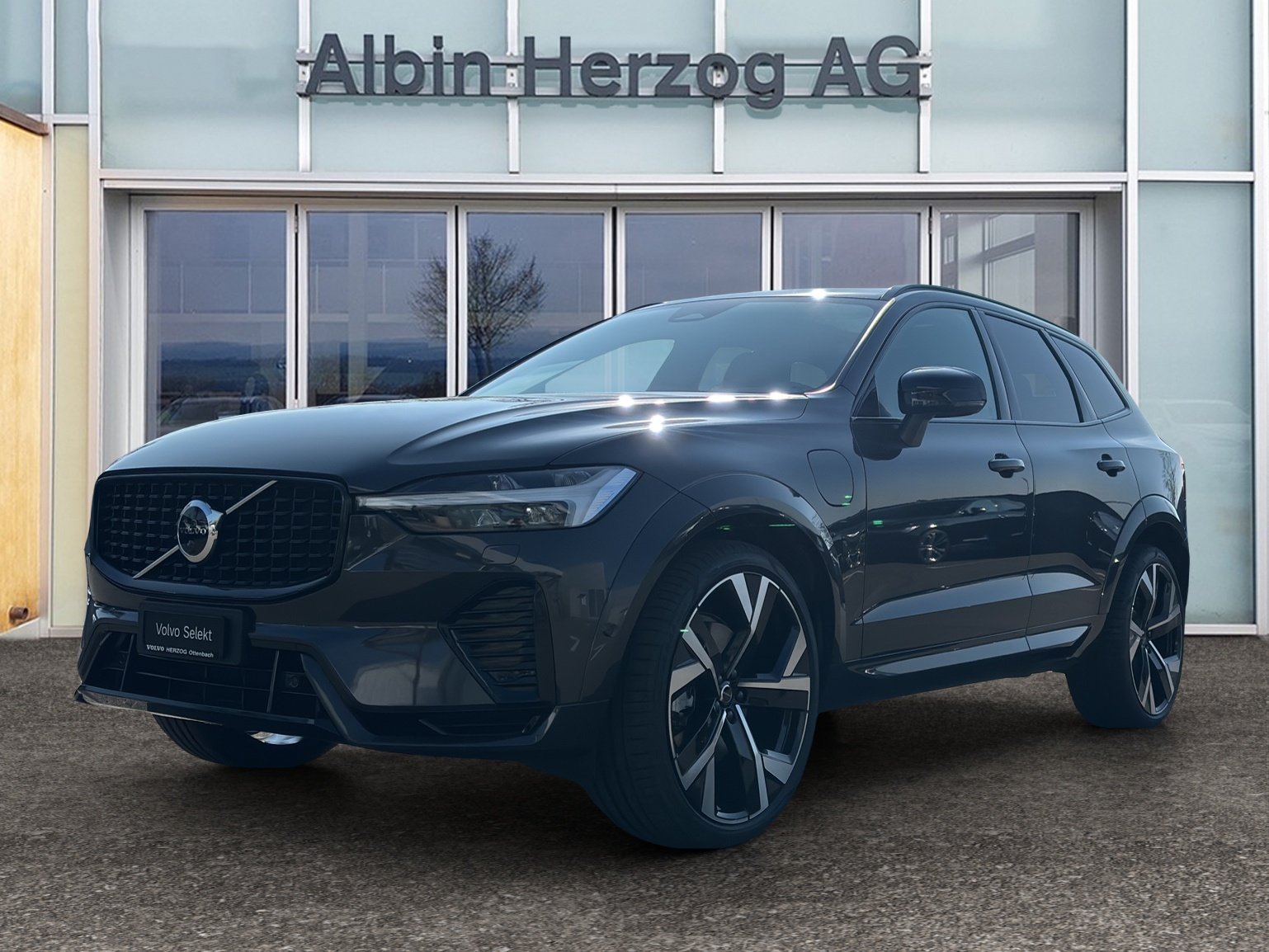 VOLVO XC60 2.0 T8 TE Ultimate Dark eAWD