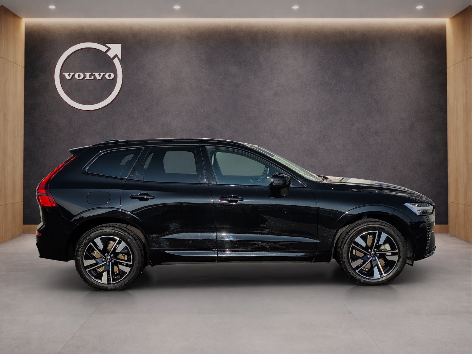 VOLVO XC60 2.0 T8 TE Plus Dark eAWD, Hybride Rechargeable Essence/Électricité, Occasion / Utilisé, Automatique - 7