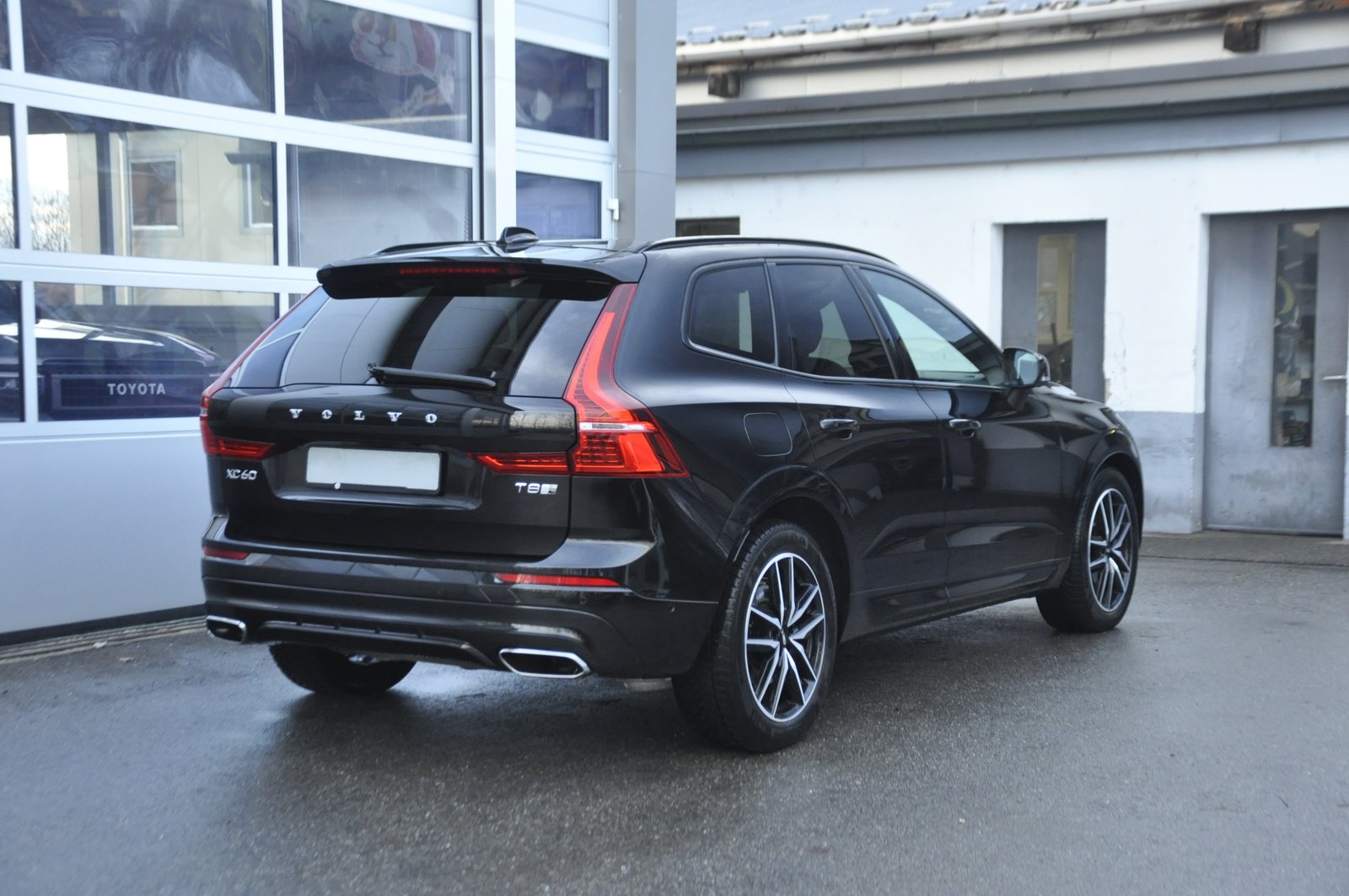 VOLVO XC60 T8 eAWD R-Design Geartronic, Plug-in-Hybrid Benzina/Elettrica, Occasioni / Usate, Automatico - 3