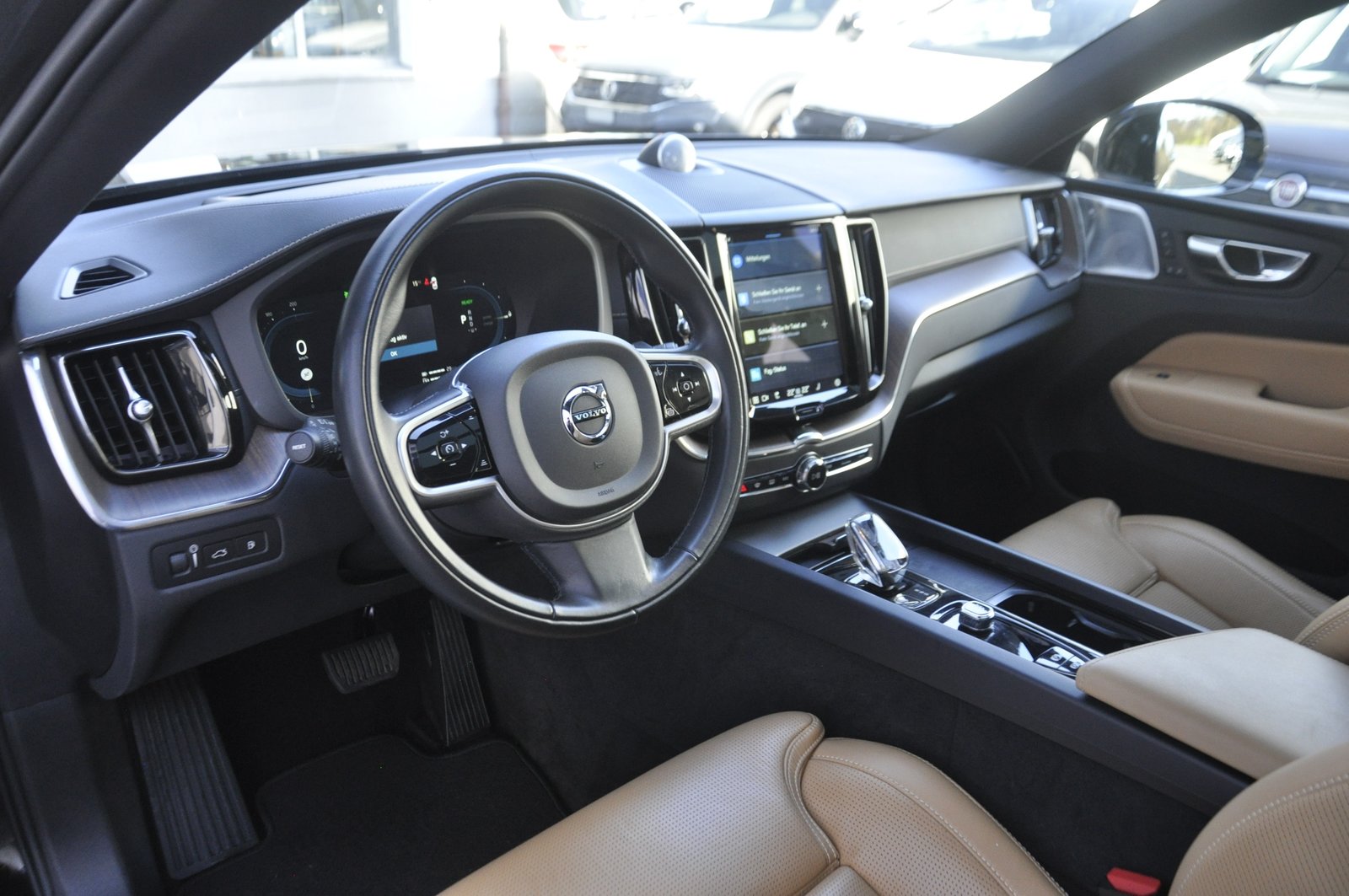VOLVO XC60 T6 eAWD Inscription Geartronic, Plug-in-Hybrid Benzin/Elektro, Occasion / Gebraucht, Automatik - 6