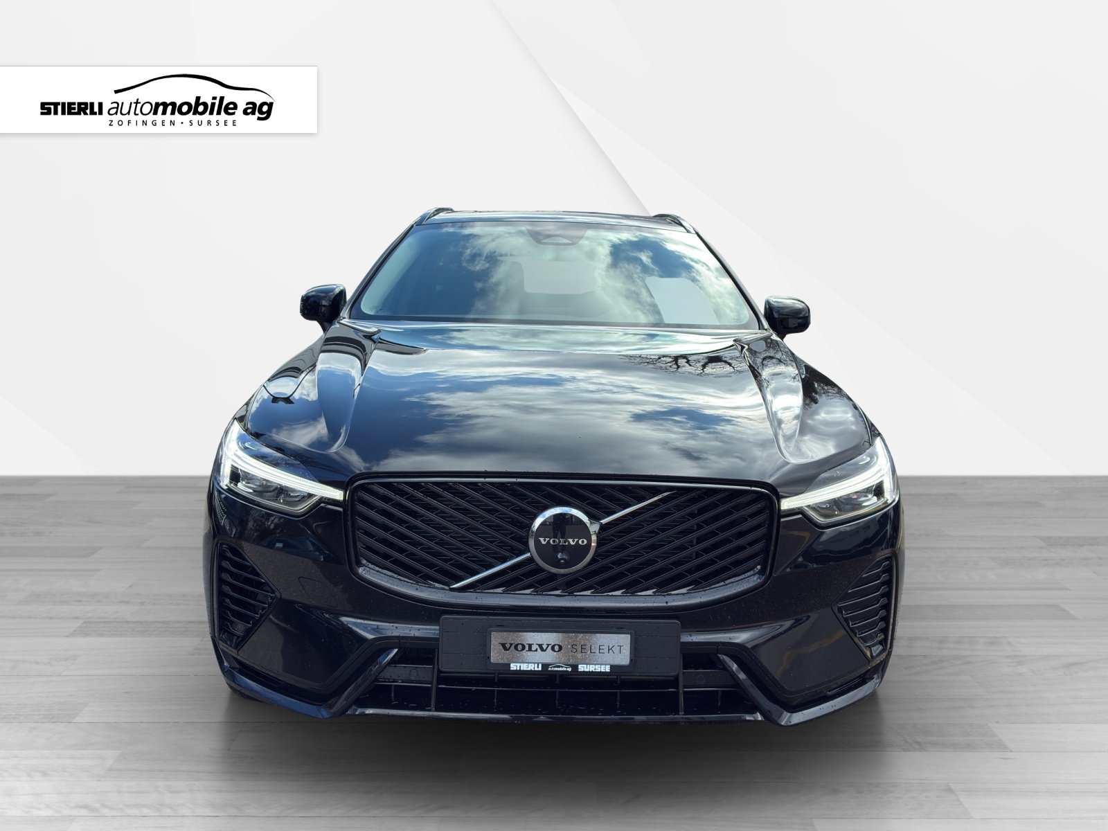 VOLVO XC60 2.0 T6 TE Plus Dark eAWD, Hybride Rechargeable Essence/Électricité, Occasion / Utilisé, Automatique - 2