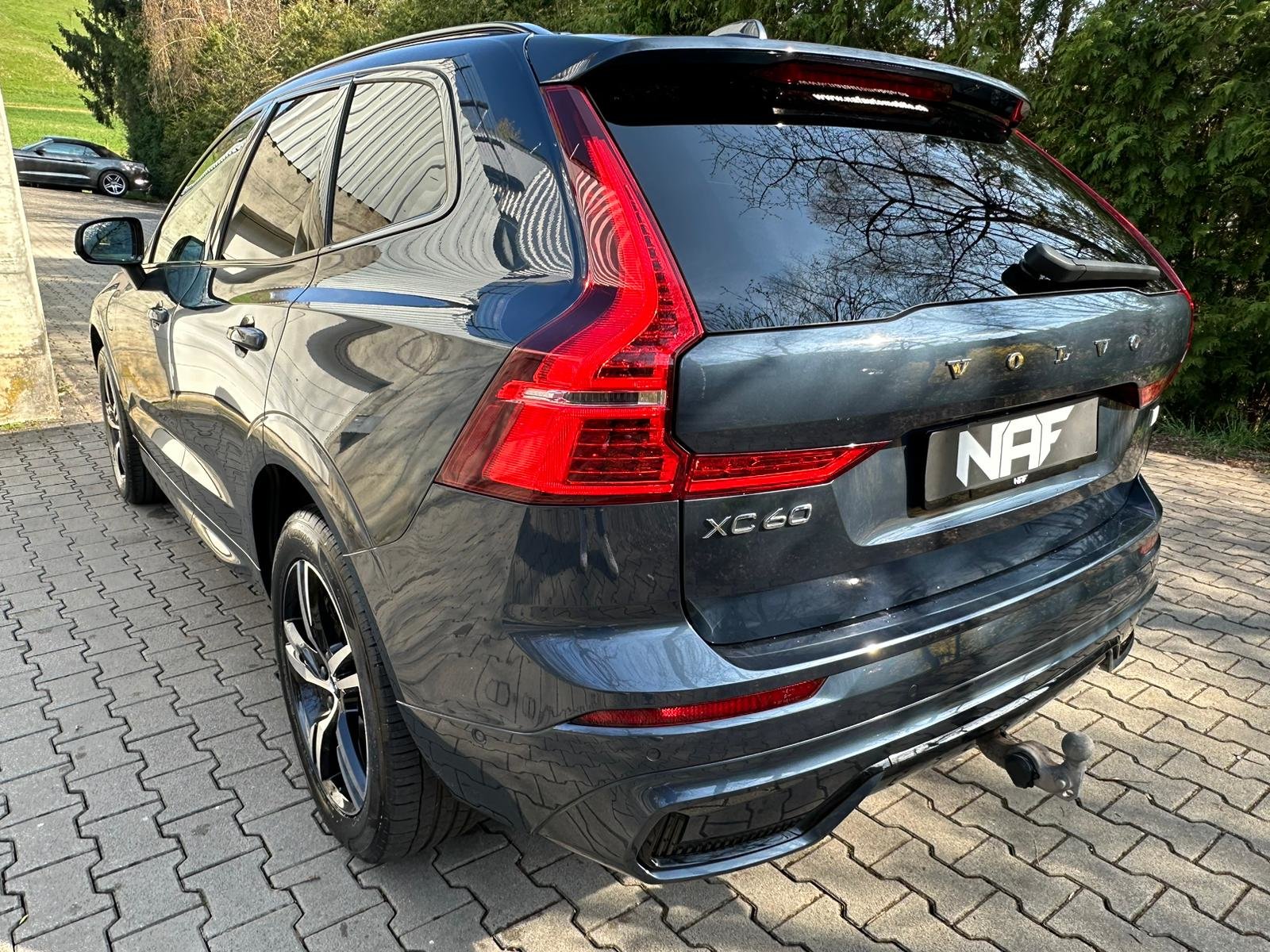 VOLVO XC60 T6 eAWD R-Design Geartronic, Plug-in-Hybrid Benzina/Elettrica, Occasioni / Usate, Automatico - 3