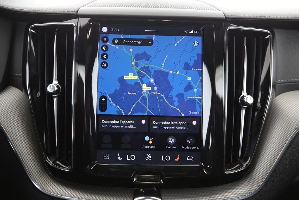 VOLVO XC60 2.0 B6 MH R-Design AWD, Hybride Léger Essence/Électricité, Occasion / Utilisé, Automatique - 7