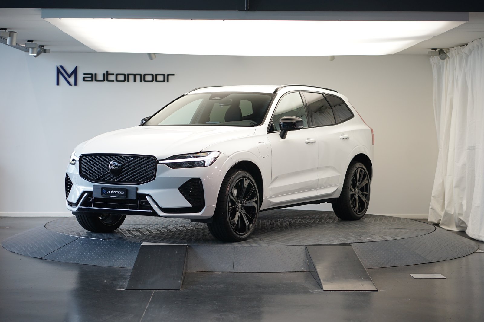 VOLVO XC60 T8 eAWD PluginHybrid Black Edition Plus Geartroni
