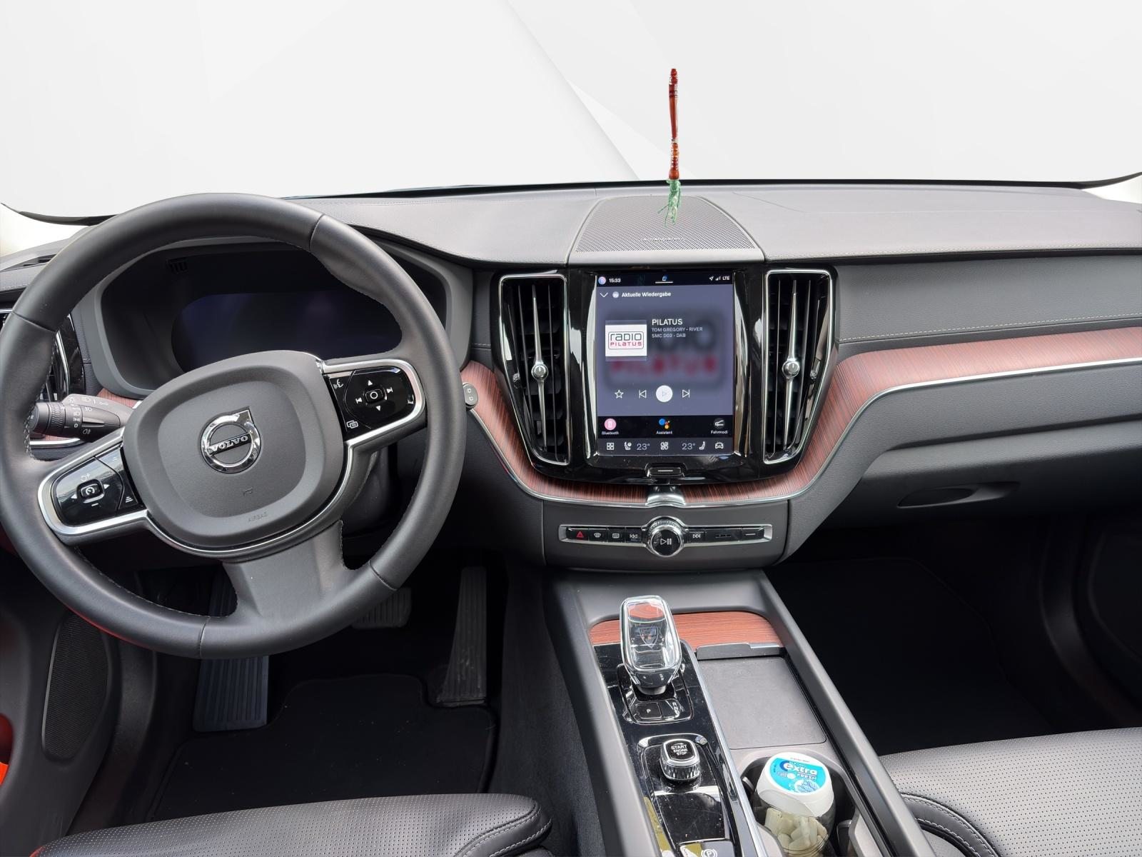 VOLVO XC60 2.0 B4 MH Ultimate Dark AWD, Mild-Hybrid Diesel/Elektro, Occasion / Gebraucht, Automatik - 6