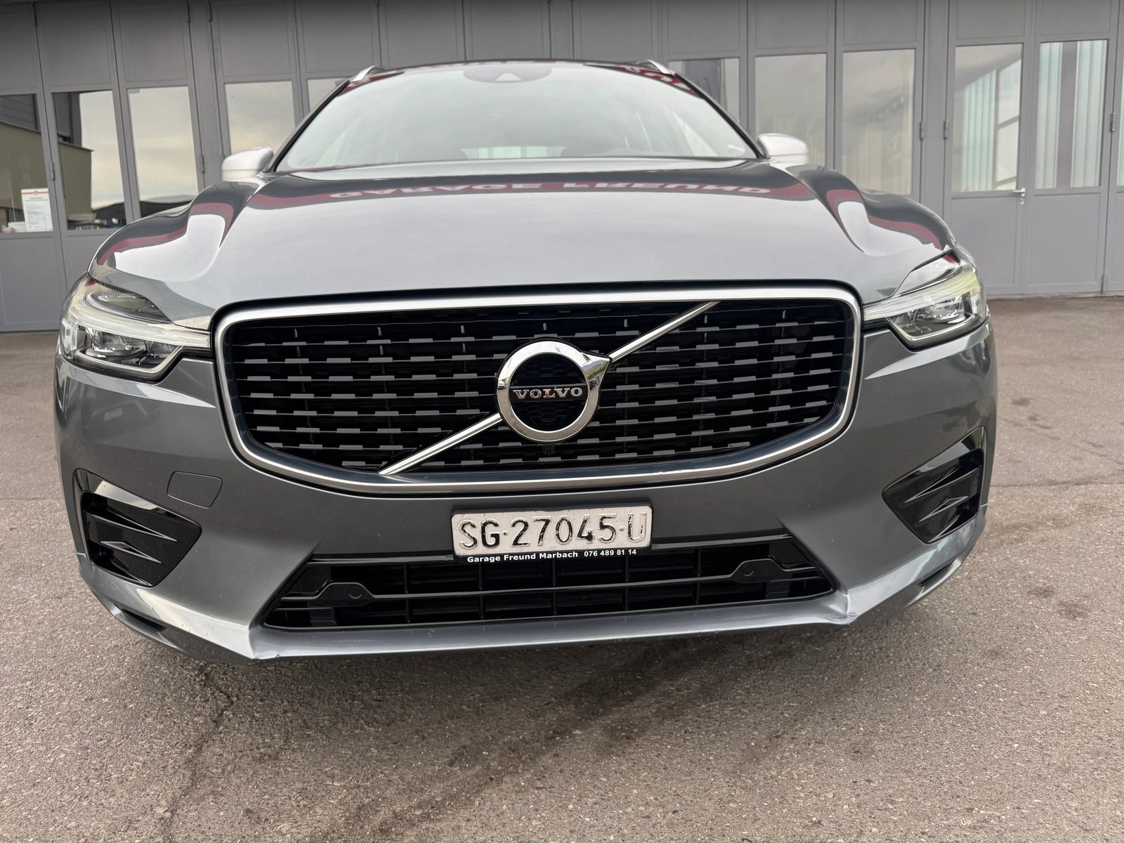VOLVO XC60 D5 AWD R-Design Geartronic, Diesel, Occasion / Gebraucht, Automatik - 3