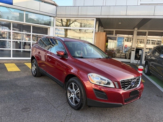 VOLVO XC60 2.4 D3 Summum AWD