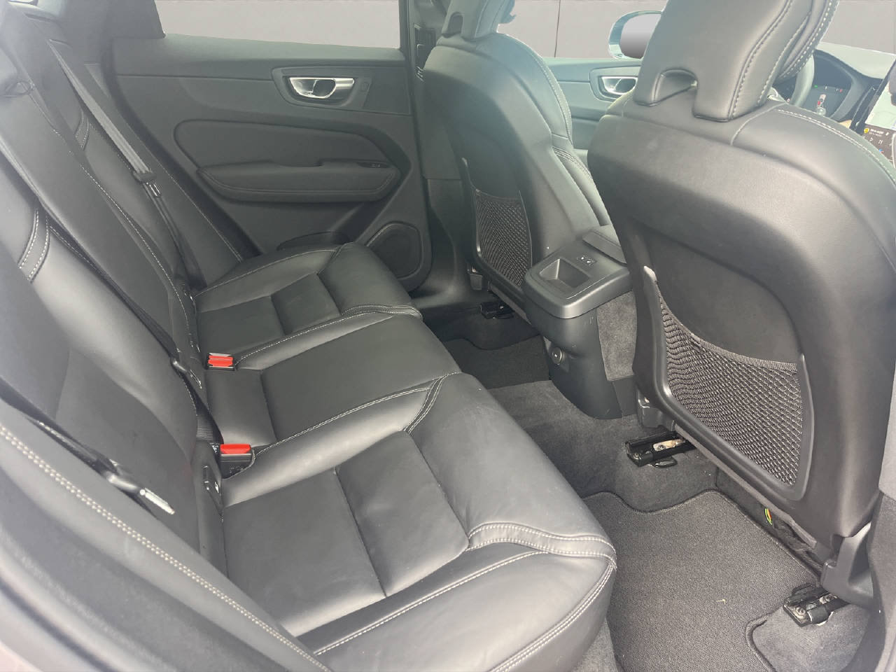 VOLVO XC60 2.0 B5 MH Plus Dark AWD, Hybride Leggero Benzina/Elettrica, Occasioni / Usate, Automatico - 3