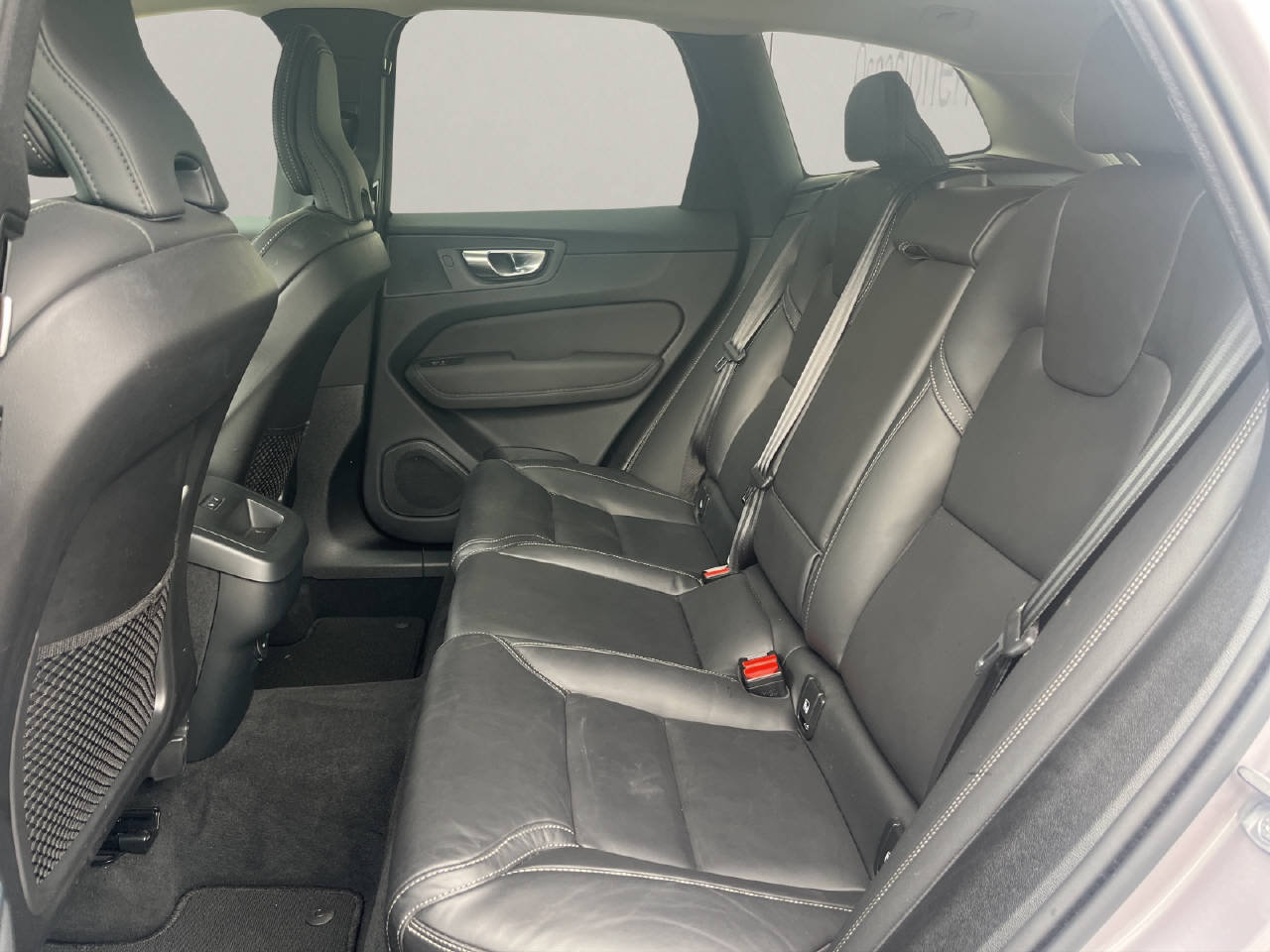 VOLVO XC60 2.0 B5 MH Plus Dark AWD, Hybride Leggero Benzina/Elettrica, Occasioni / Usate, Automatico - 4