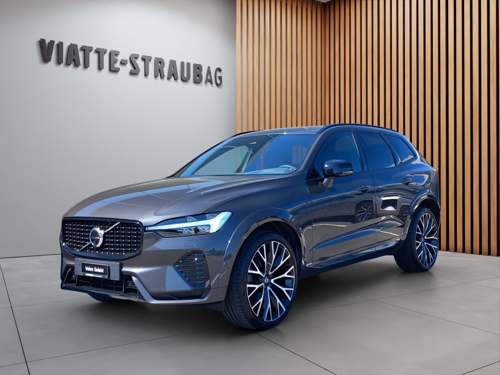 VOLVO XC60 2.0 T6 TE R-Design eAWD