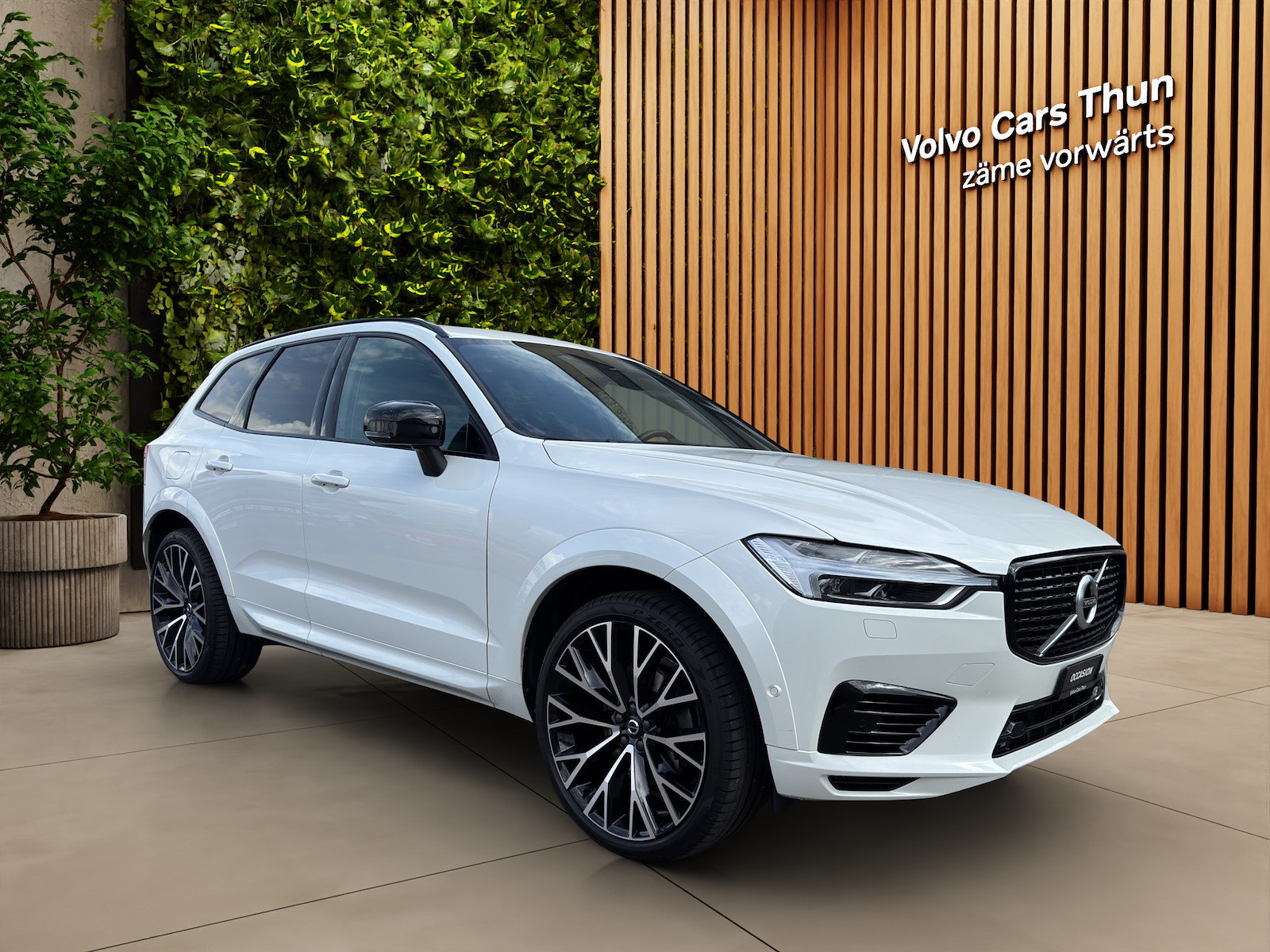 VOLVO XC60 2.0 T8 TE R-Design eAWD, Plug-in-Hybrid Benzin/Elektro, Occasion / Gebraucht, Automatik - 3