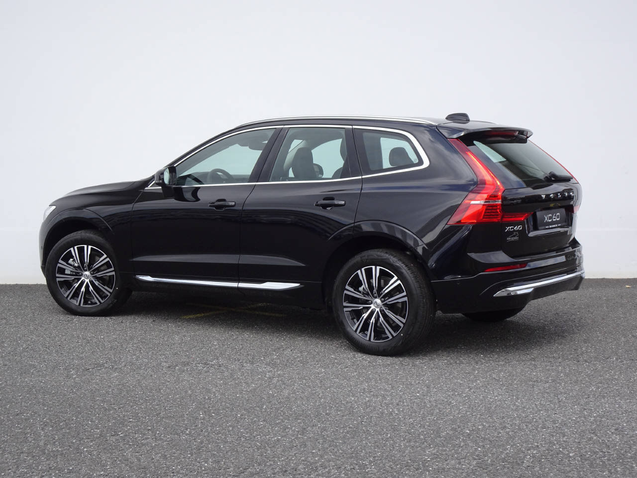 VOLVO XC60 2.0 B5 MH Inscription AWD, Mild-Hybrid Diesel/Elektro, Occasion / Gebraucht, Automatik - 3