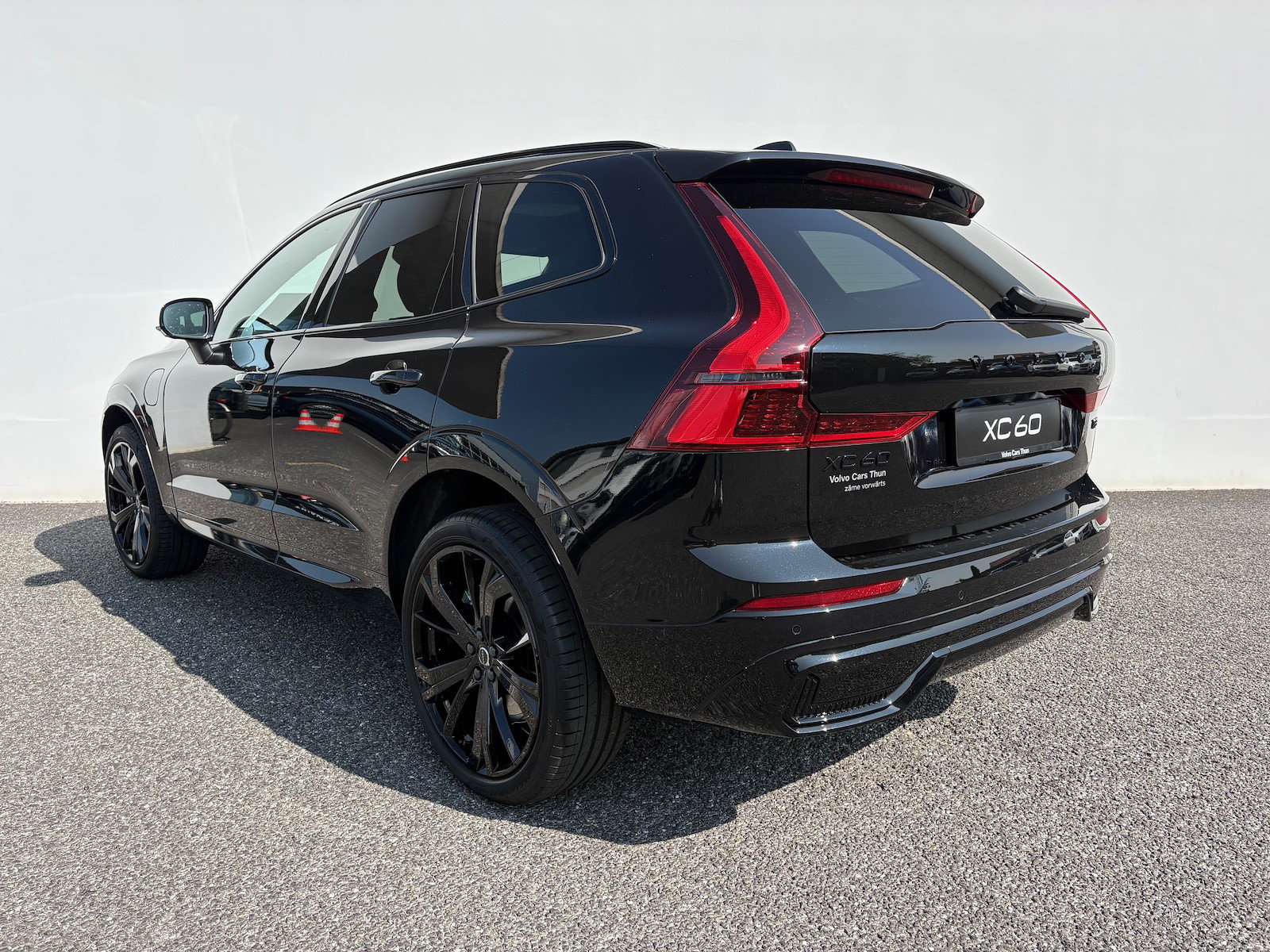 VOLVO XC60 2.0 T8 TE Black Edition eAWD, Hybride Rechargeable Essence/Électricité, Occasion / Utilisé, Automatique - 4
