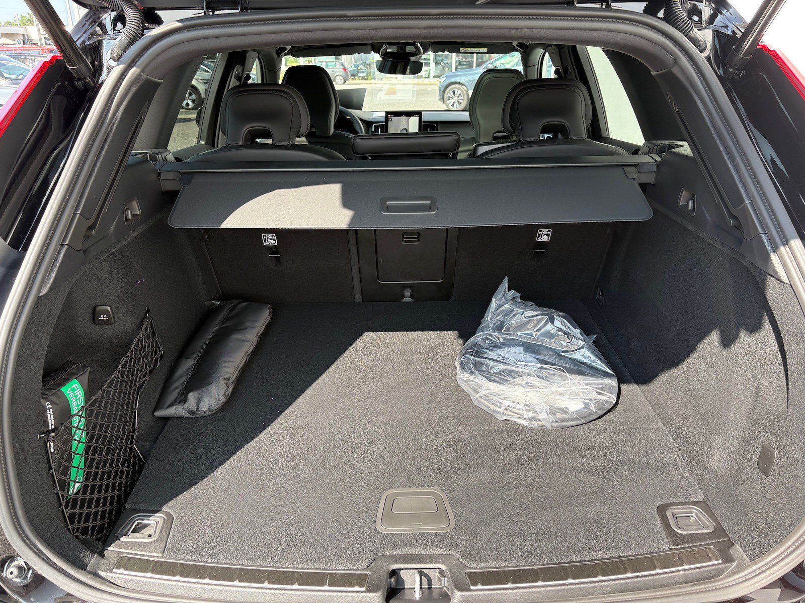 VOLVO XC60 2.0 T8 TE Black Edition eAWD, Hybride Rechargeable Essence/Électricité, Occasion / Utilisé, Automatique - 6