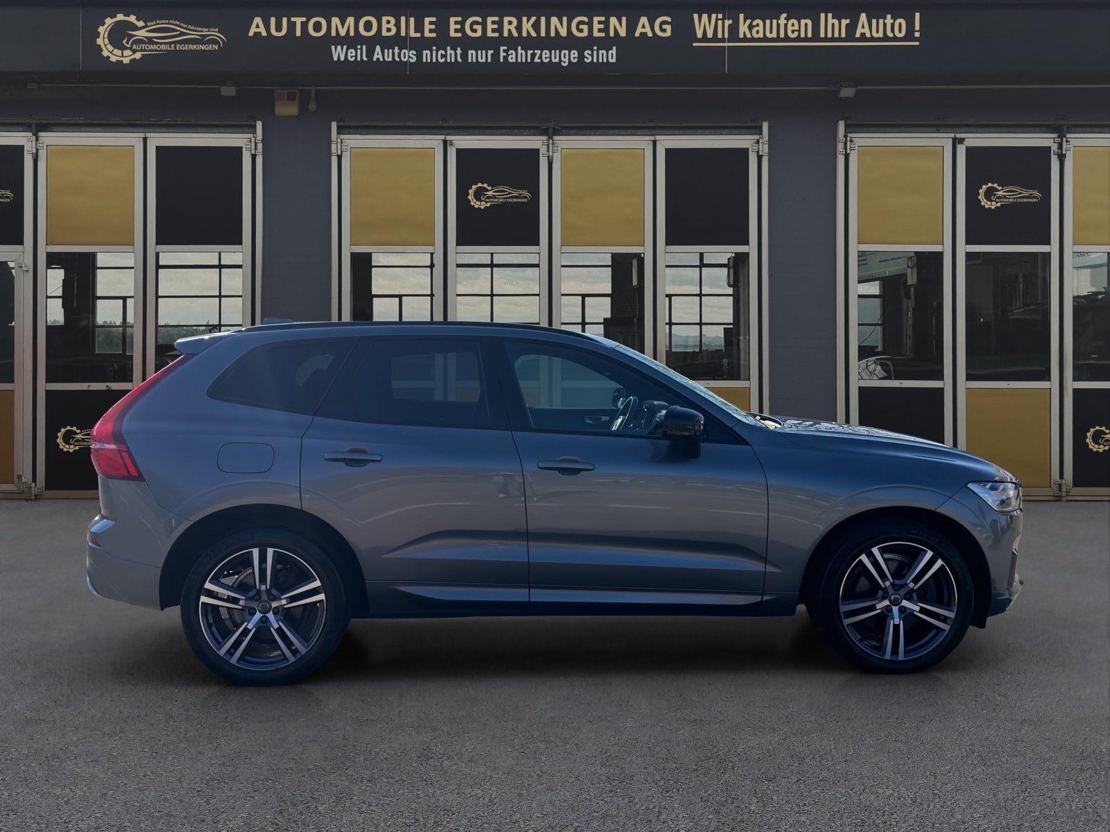 VOLVO XC60 B4 Diesel Mild Hybrid AWD R-Design Geartronic, Hybride Leggero Diesel/Elettrica, Occasioni / Usate, Automatico - 4