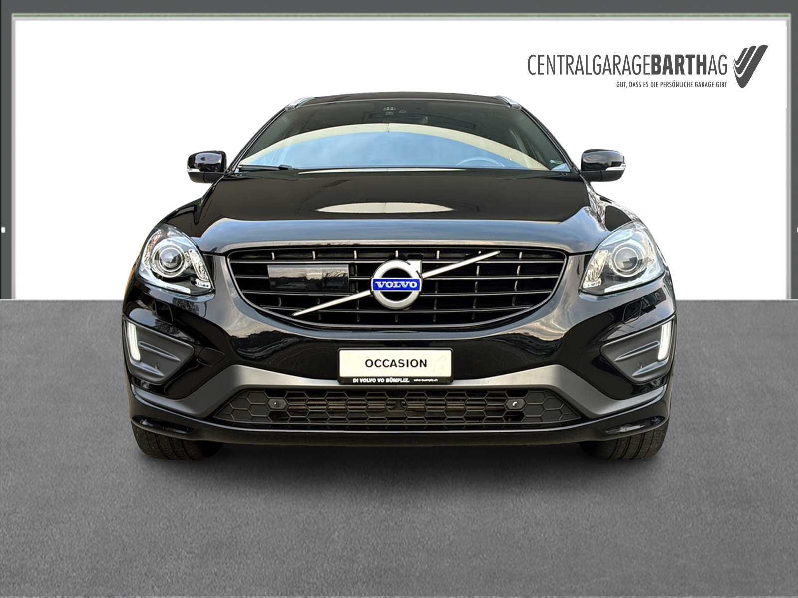 VOLVO XC60 2.4 D5 Mom. R-Design AWD S/S, Diesel, Occasioni / Usate, Automatico - 2