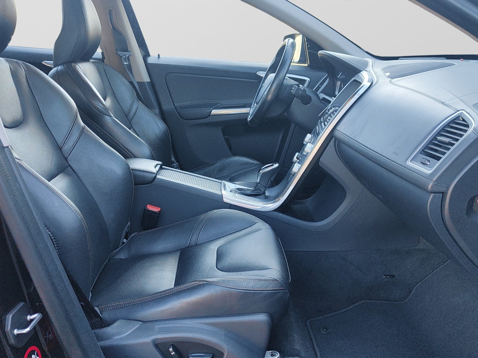 VOLVO XC60 2.4 D5 Summum AWD S/S, Diesel, Occasion / Gebraucht, Automatik - 7
