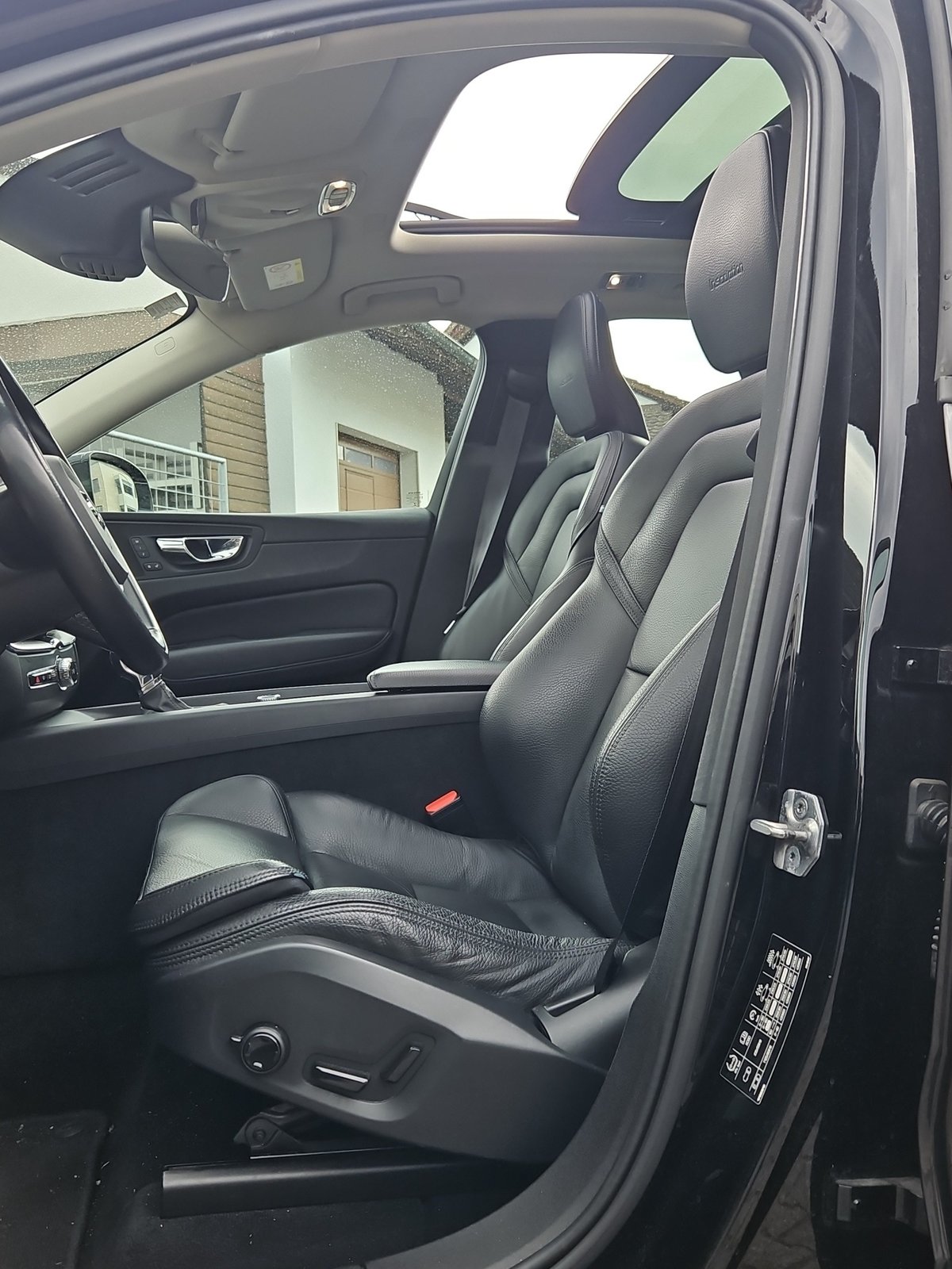 VOLVO XC60 D5 AWD Inscription Geartronic, Diesel, Occasioni / Usate, Automatico - 7
