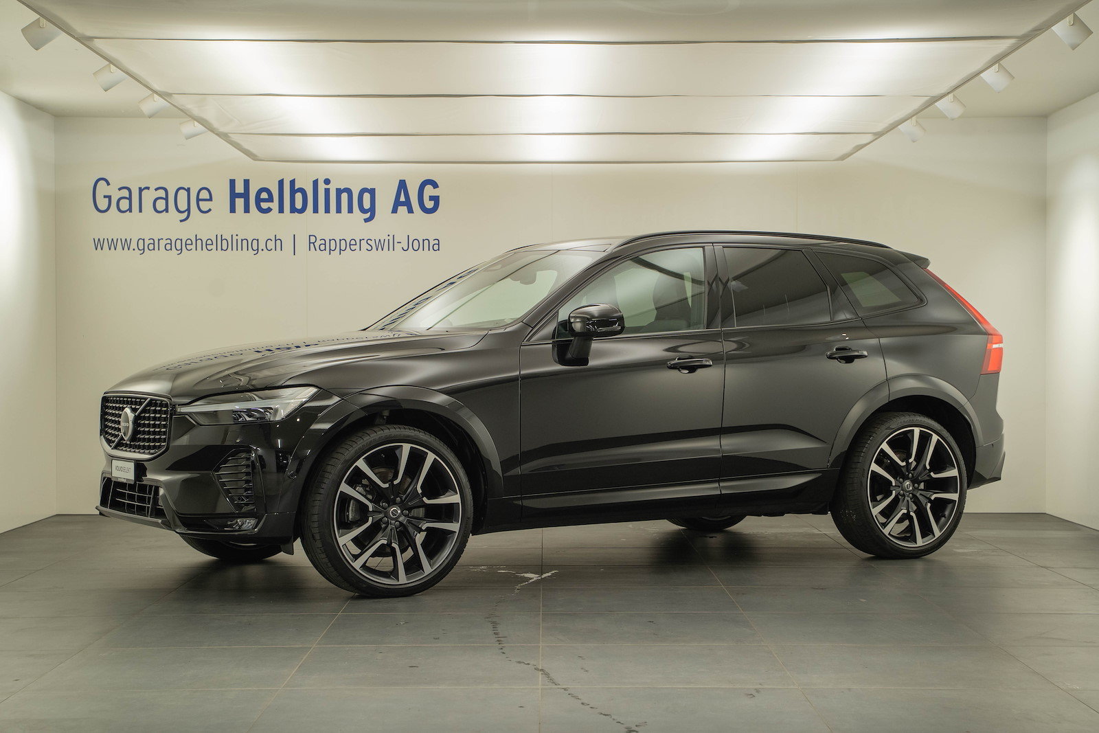 VOLVO XC60 2.0 B5 MH Ultimate Dark AWD