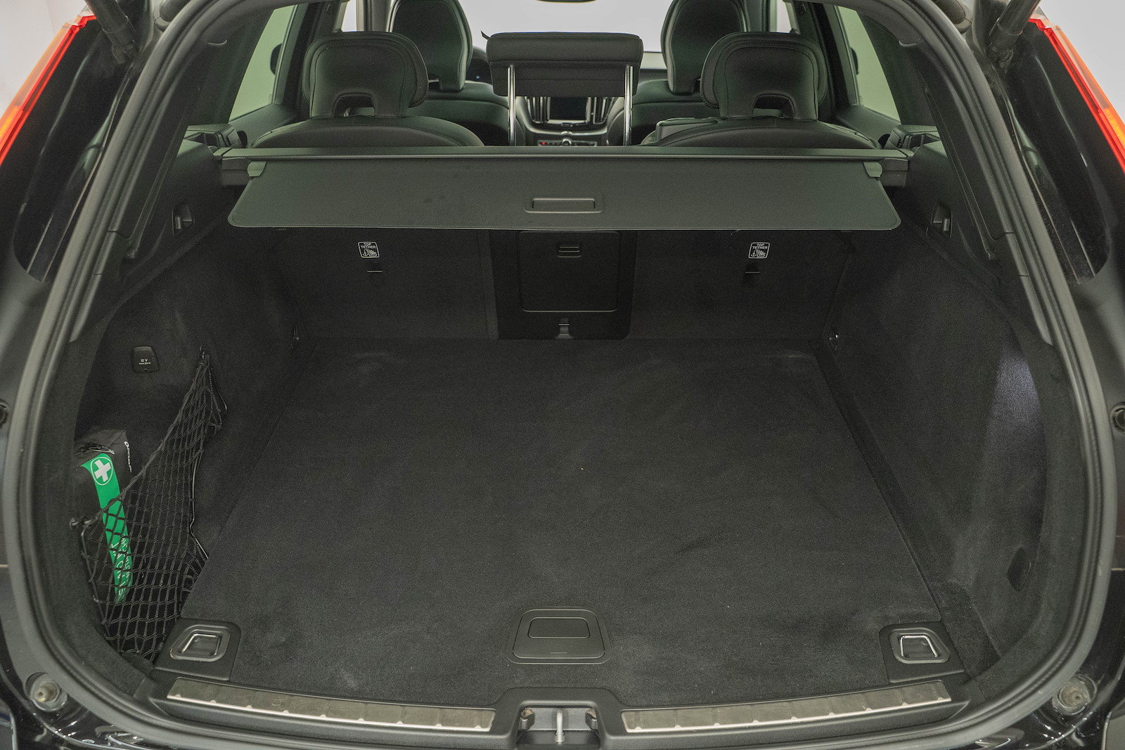 VOLVO XC60 2.0 B5 MH Ultimate Dark AWD, Mild-Hybrid Benzin/Elektro, Occasion / Gebraucht, Automatik - 5