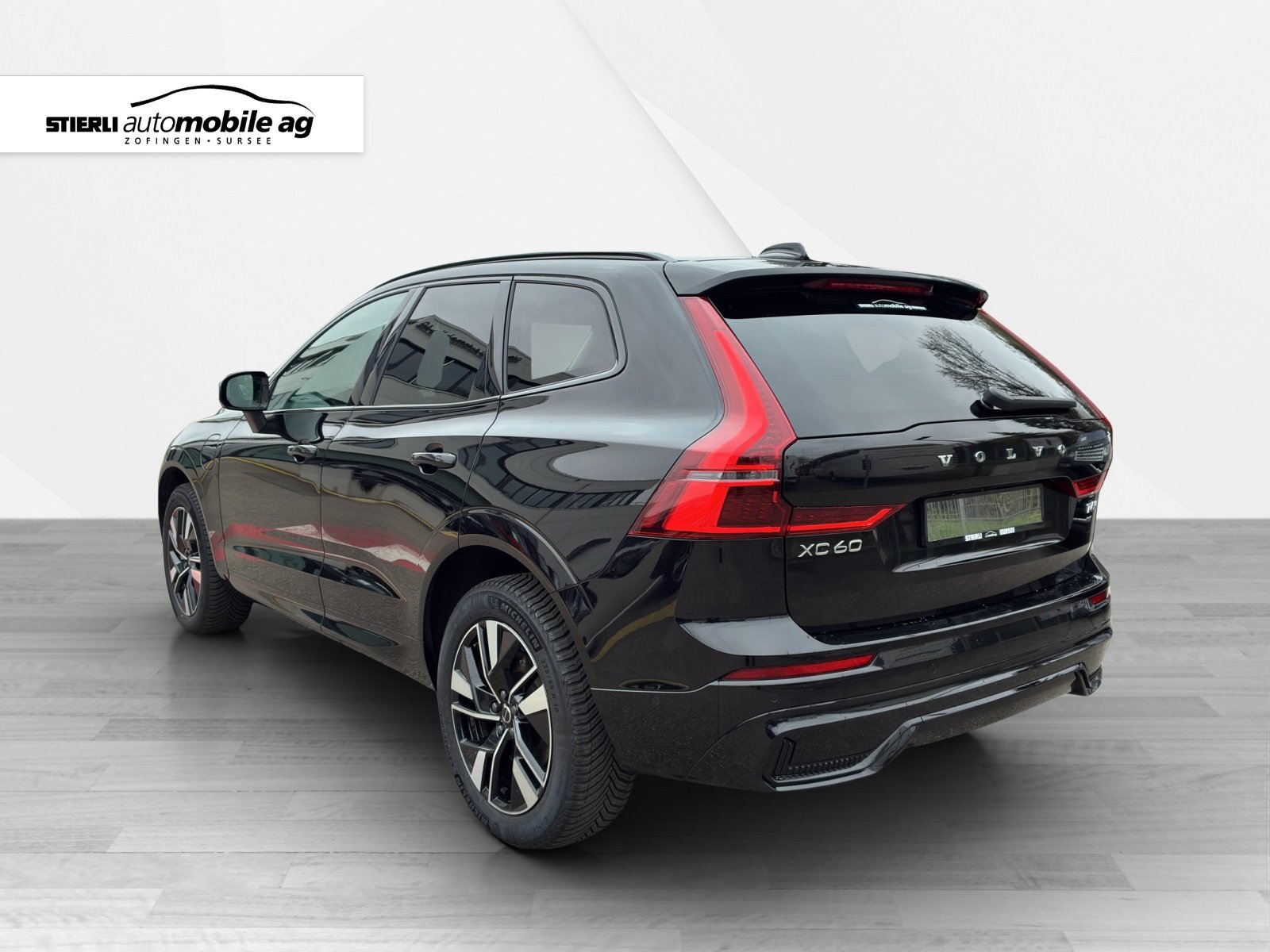 VOLVO XC60 2.0 T6 TE Plus Dark eAWD, Hybride Rechargeable Essence/Électricité, Occasion / Utilisé, Automatique - 7