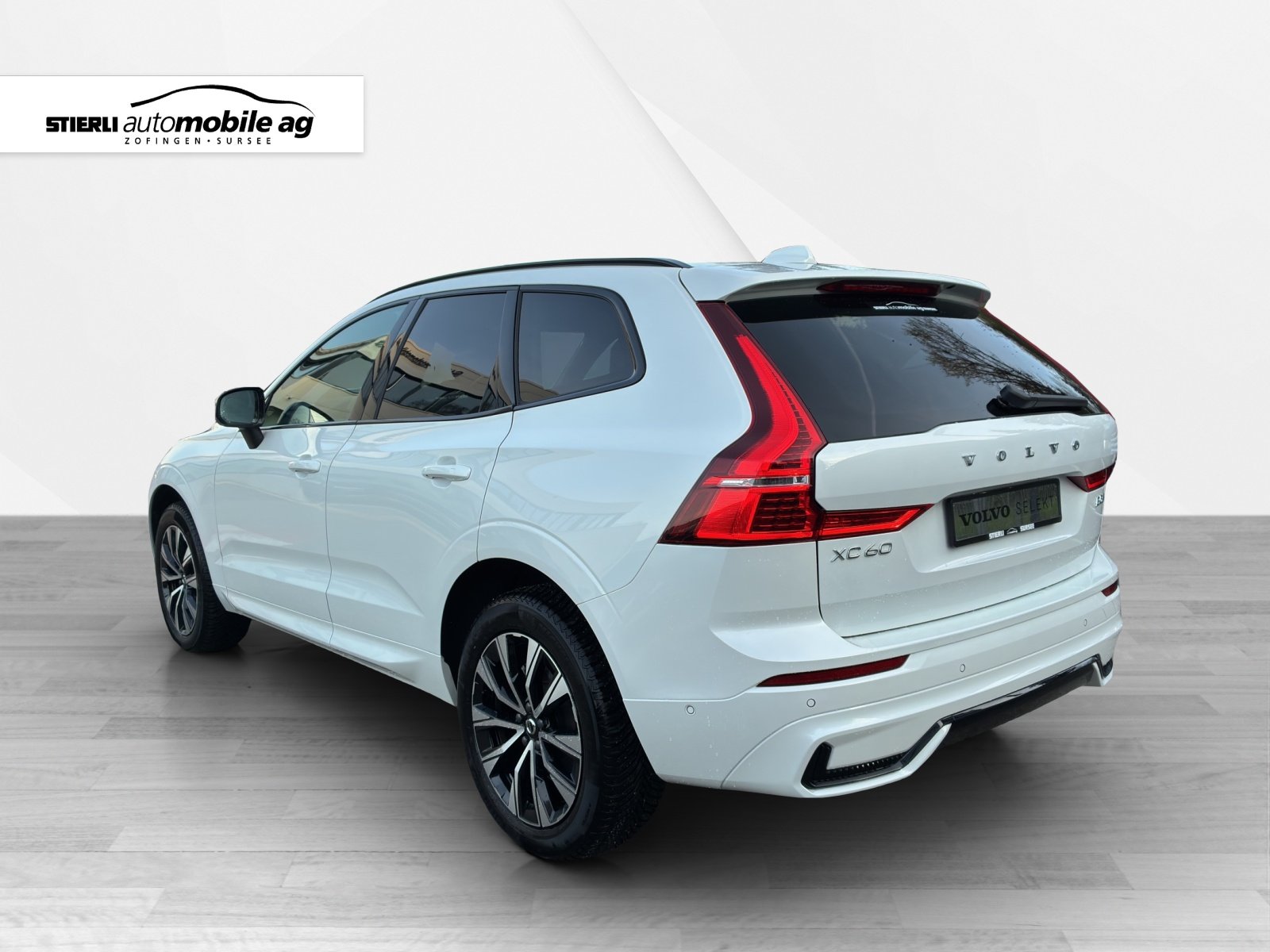 VOLVO XC60 2.0 B5 MH Plus Dark AWD, Mild-Hybrid Benzin/Elektro, Occasion / Gebraucht, Automatik - 7