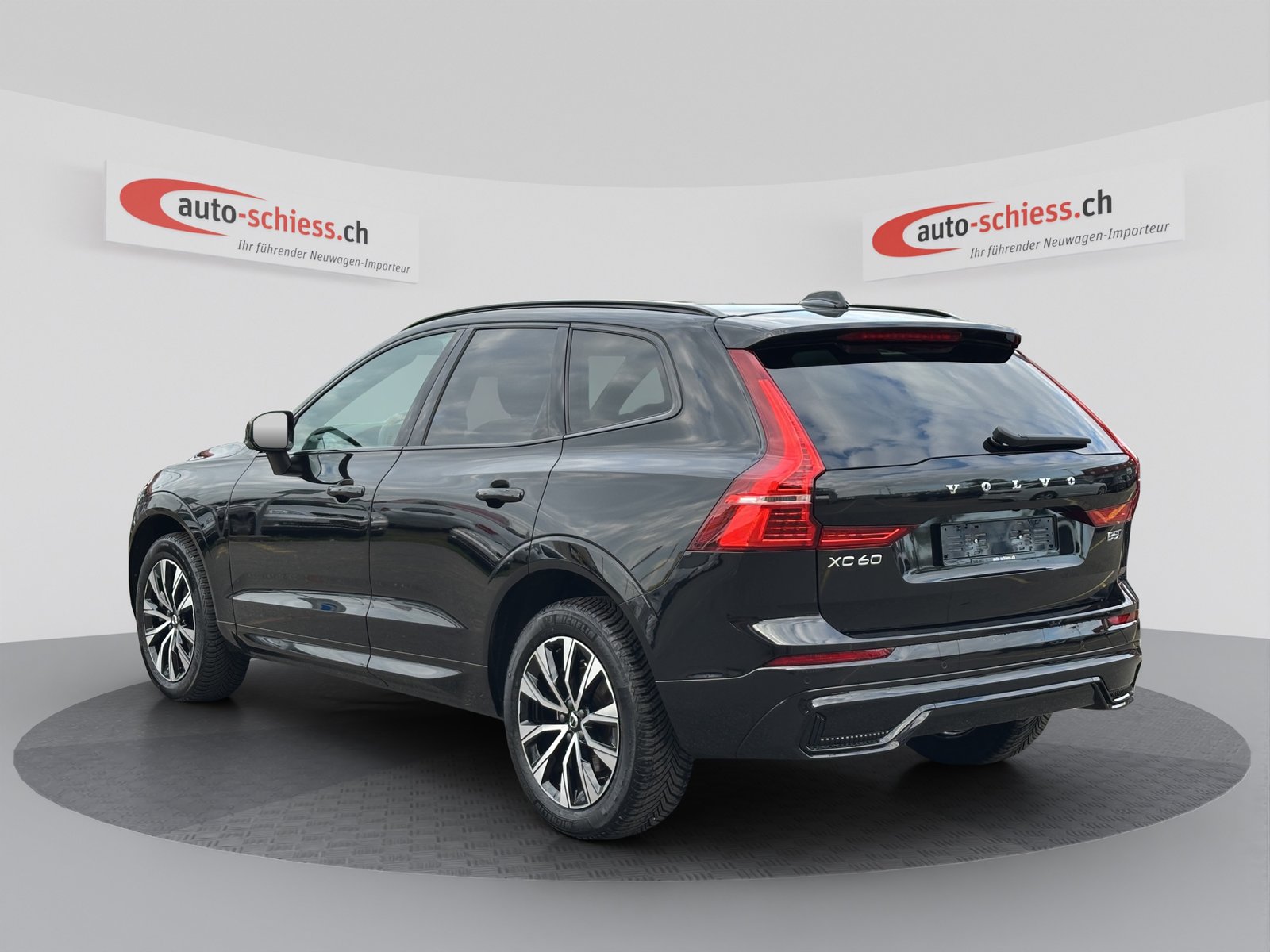 VOLVO XC60 B5 AWD Plus Dark Geartronic, Hybride Léger Essence/Électricité, Occasion / Utilisé, Automatique - 3