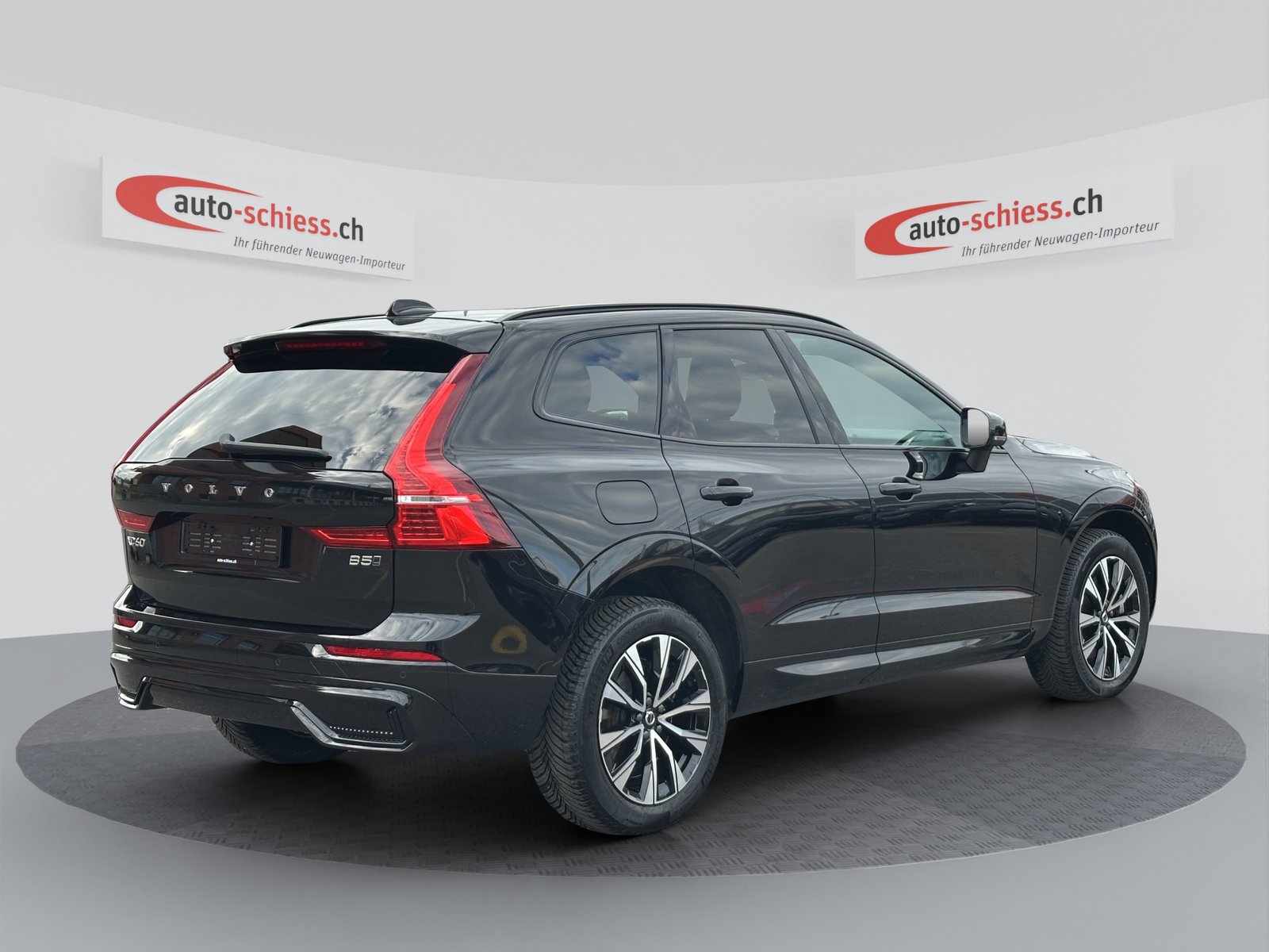 VOLVO XC60 B5 AWD Plus Dark Geartronic, Hybride Léger Essence/Électricité, Occasion / Utilisé, Automatique - 5