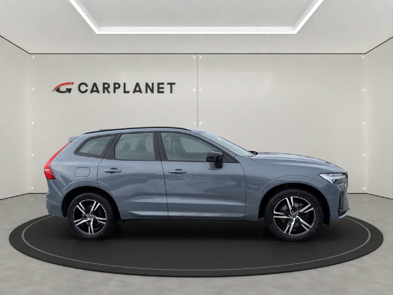 VOLVO XC60 2.0 B5 MH R-Design ., Mild-Hybrid Petrol/Electric, Second hand / Used, Automatic - 3