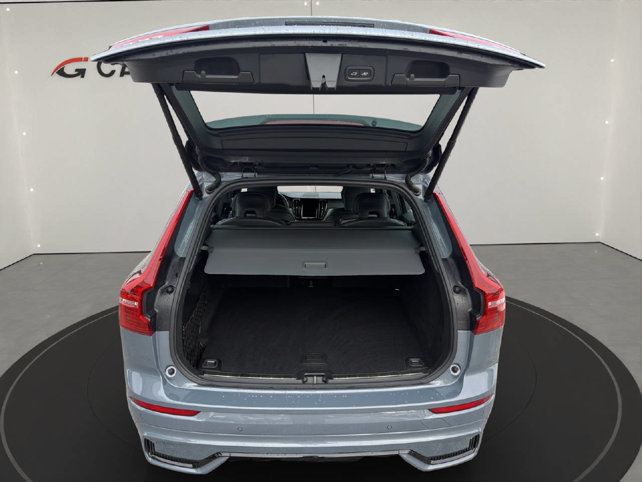 VOLVO XC60 2.0 B5 MH R-Design ., Mild-Hybrid Petrol/Electric, Second hand / Used, Automatic - 7