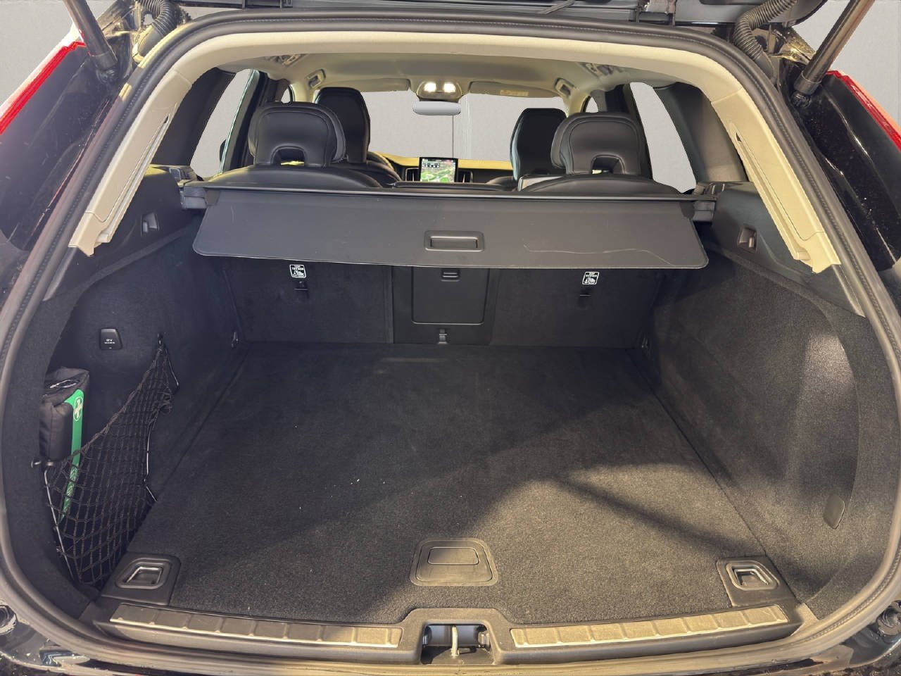 VOLVO XC60 2.0 B5 MH Plus Dark AWD, Hybride Leggero Benzina/Elettrica, Occasioni / Usate, Automatico - 7