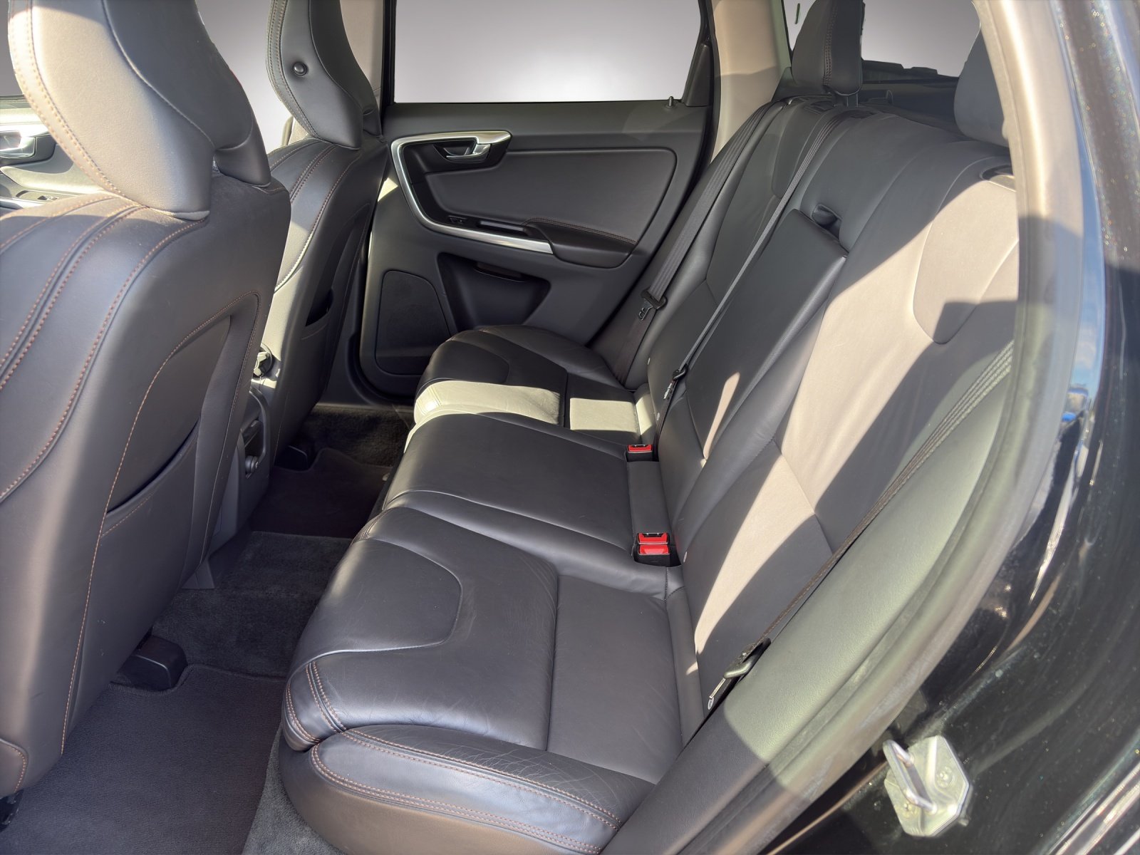 VOLVO XC60 2.4 D4 Summum AWD, Diesel, Second hand / Used, Automatic - 7