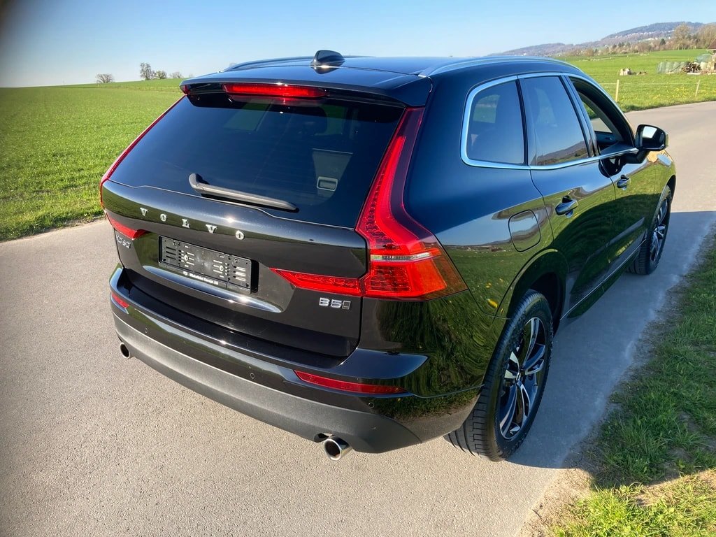 VOLVO XC60 B5 Benzin Mild Hybrid AWD Momentum Geartronic mit, Mild-Hybrid Benzin/Elektro, Occasion / Gebraucht, Automatik - 3