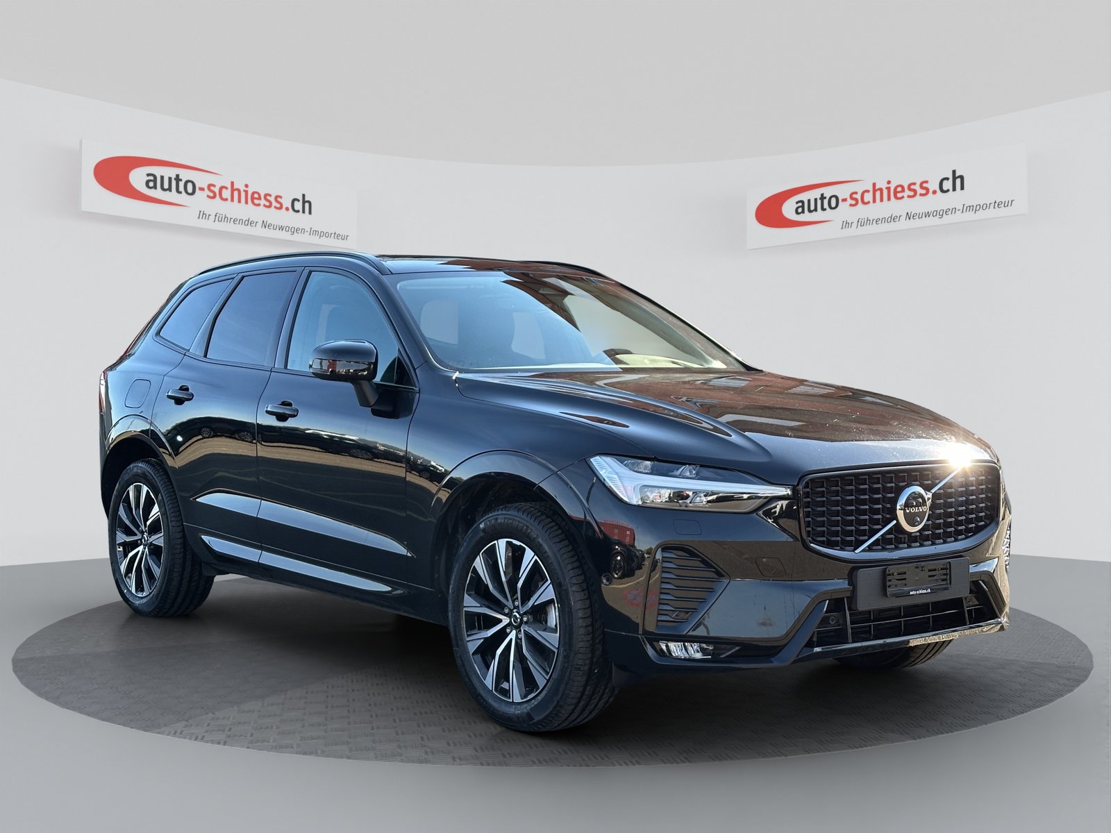 VOLVO XC60 B5 AWD Plus Dark Geartronic