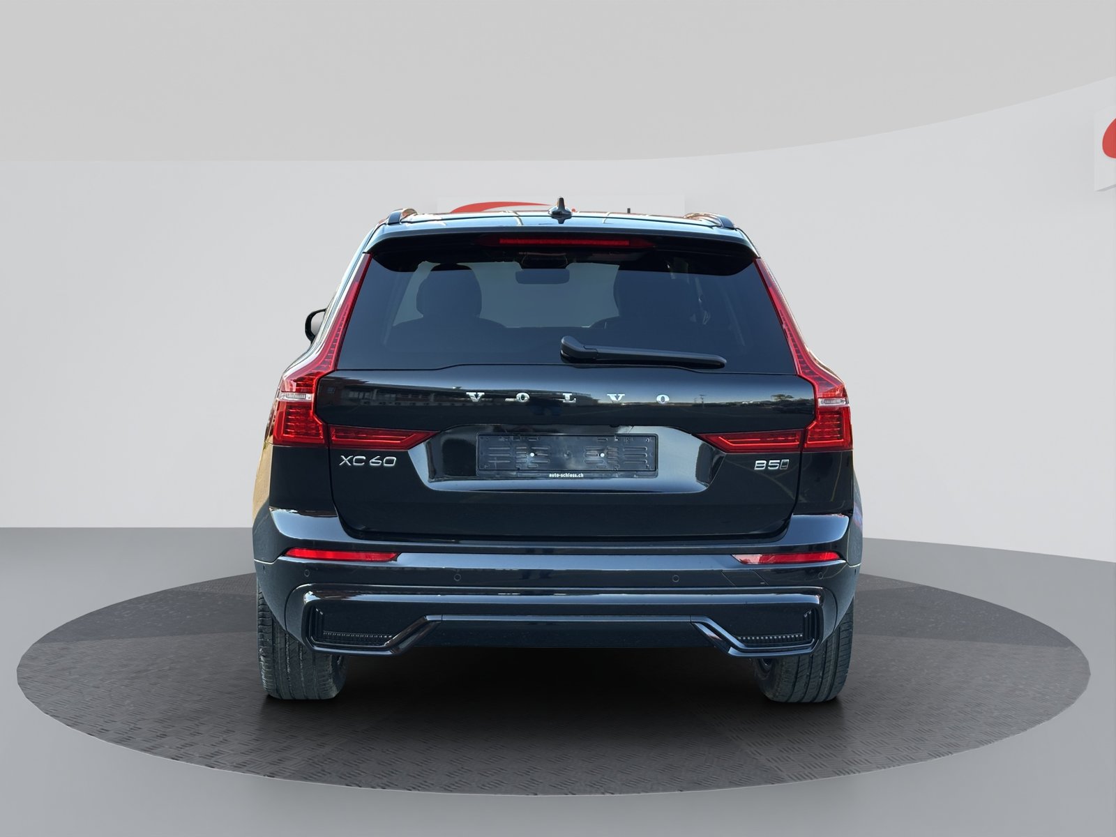 VOLVO XC60 B5 AWD Plus Dark Geartronic, Mild-Hybrid Benzin/Elektro, Occasion / Gebraucht, Automatik - 4