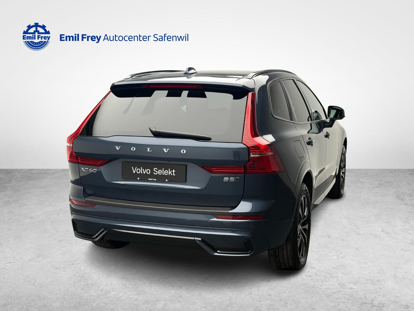 VOLVO XC60 2.0 B5 MH Plus Dark AWD, Mild-Hybrid Benzin/Elektro, Occasion / Gebraucht, Automatik - 5