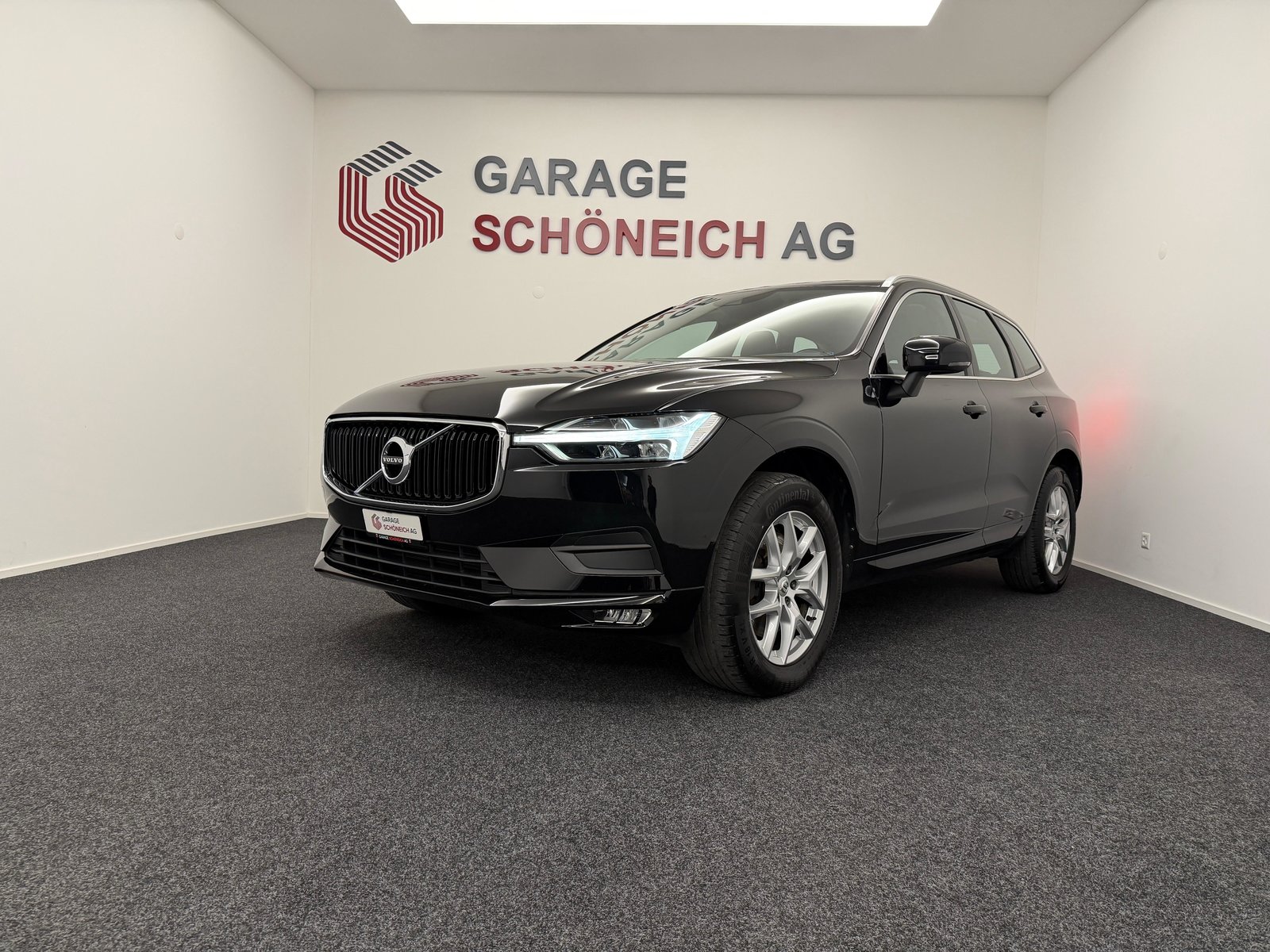 VOLVO XC60 2.0 B4 MH Momentum AWD