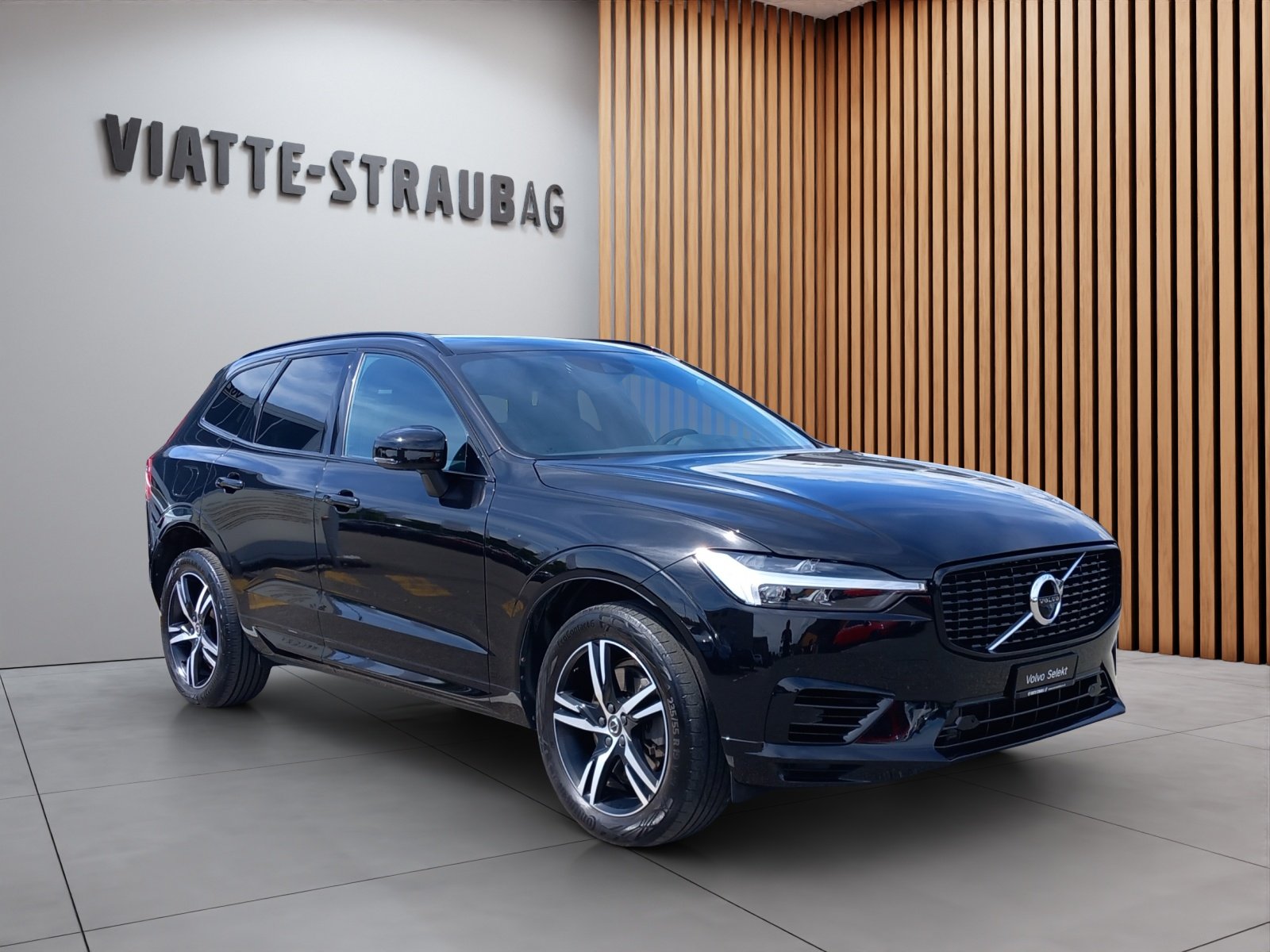 VOLVO XC60 2.0 T6 TE R-Design eAWD, Hybride Rechargeable Essence/Électricité, Occasion / Utilisé, Automatique - 2