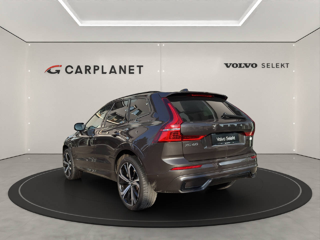 VOLVO XC60 2.0 T8 TE R-Design eAWD, Plug-in-Hybrid Petrol/Electric, Second hand / Used, Automatic - 4