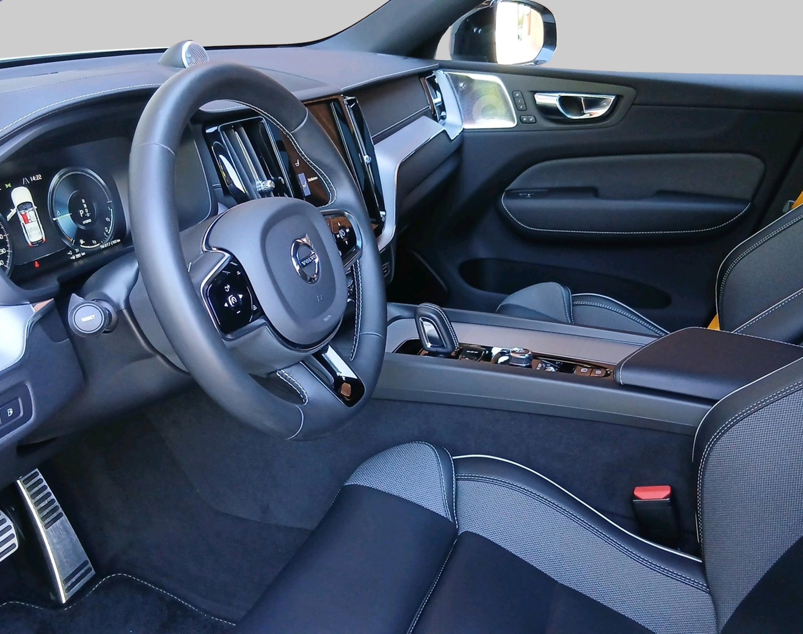 VOLVO XC60 2.0 T8 TE Polestar eAWD, Hybride Intégral Essence/Électricité, Occasion / Utilisé, Automatique - 3