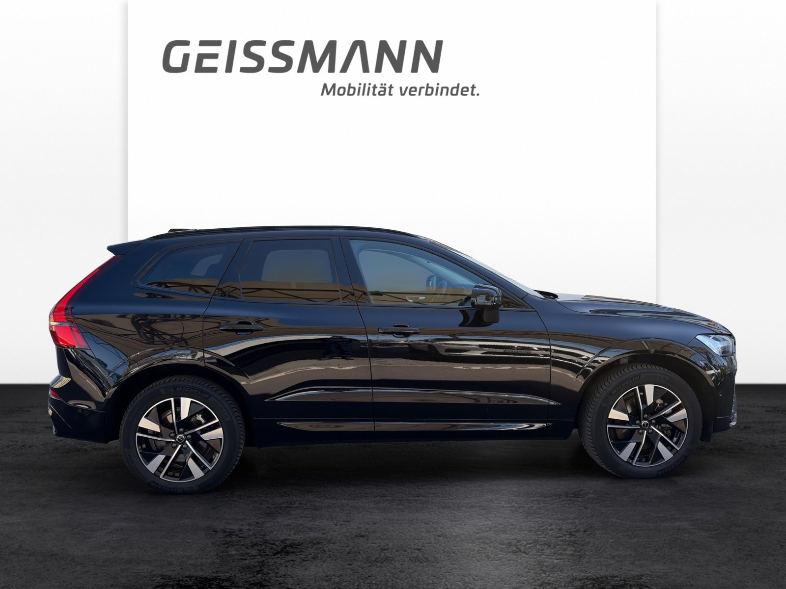 VOLVO XC60 2.0 T8 TE Plus Dark eAWD, Plug-in-Hybrid Petrol/Electric, Second hand / Used, Automatic - 4