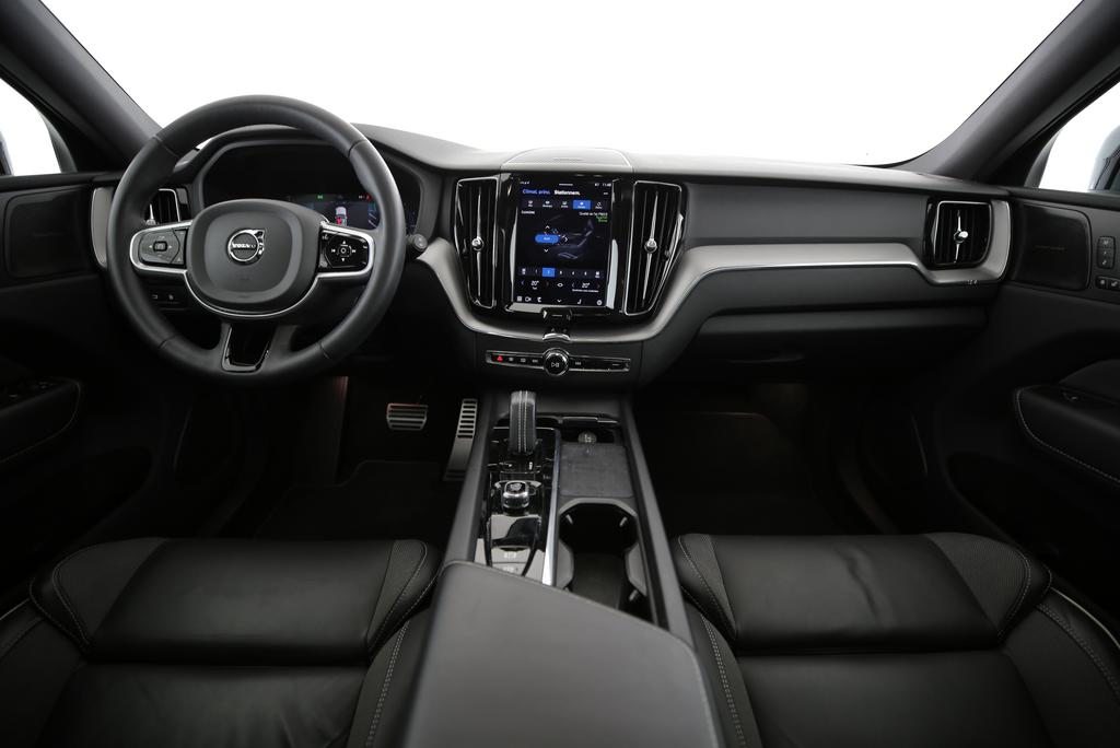 VOLVO XC60 2.0 T6 TE R-Design eAWD, Plug-in-Hybrid Petrol/Electric, Second hand / Used, Automatic - 5